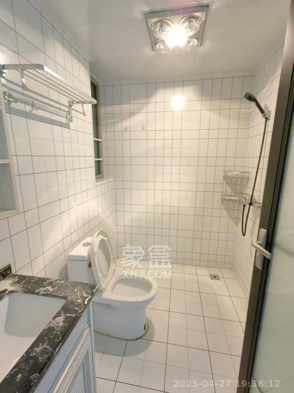 梅溪湖金茂湾 2室2厅2卫 2200.0元/月 梅溪湖金茂湾 2室2厅2卫 2200.0元/月室内图