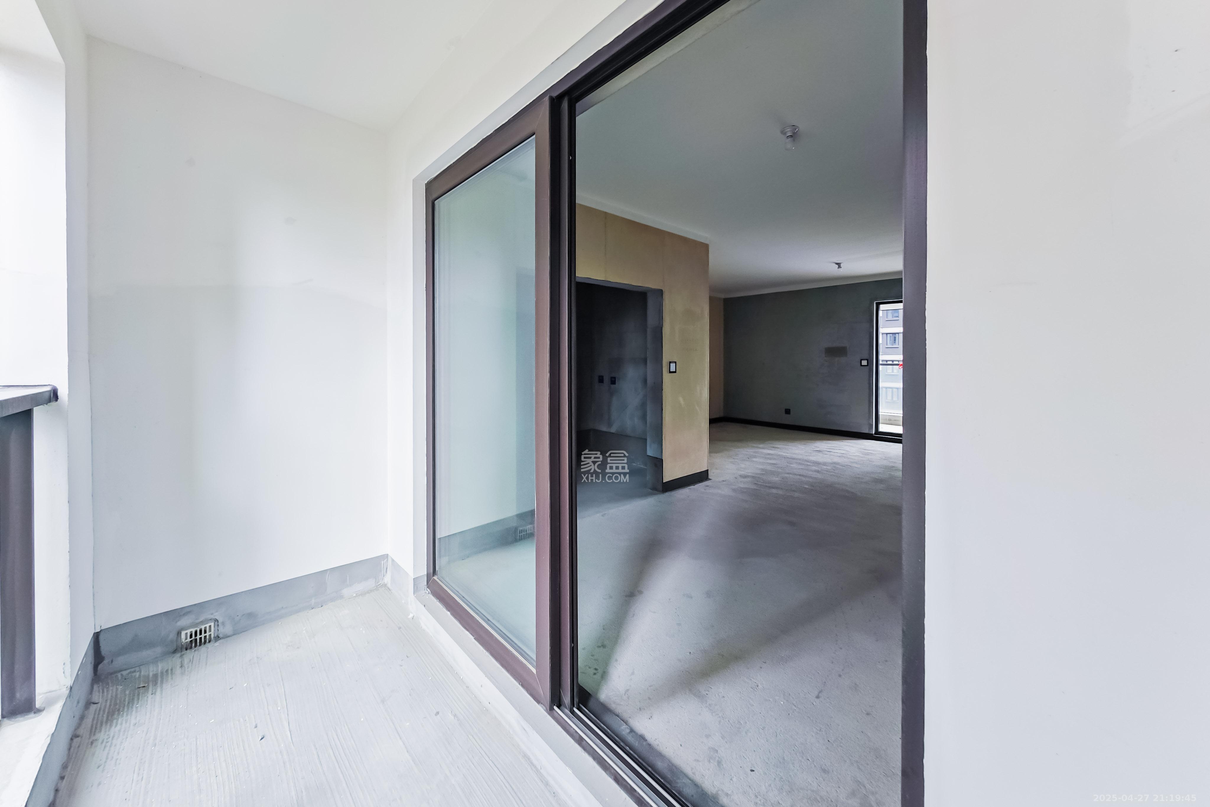 建發(fā)玖洲觀瀾  4室2廳2衛(wèi)   260.00萬(wàn)