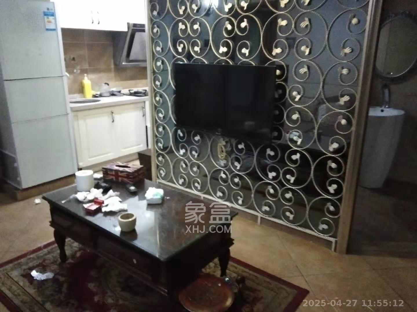 铂宫  1室1厅1卫   2600.00元/月室内图