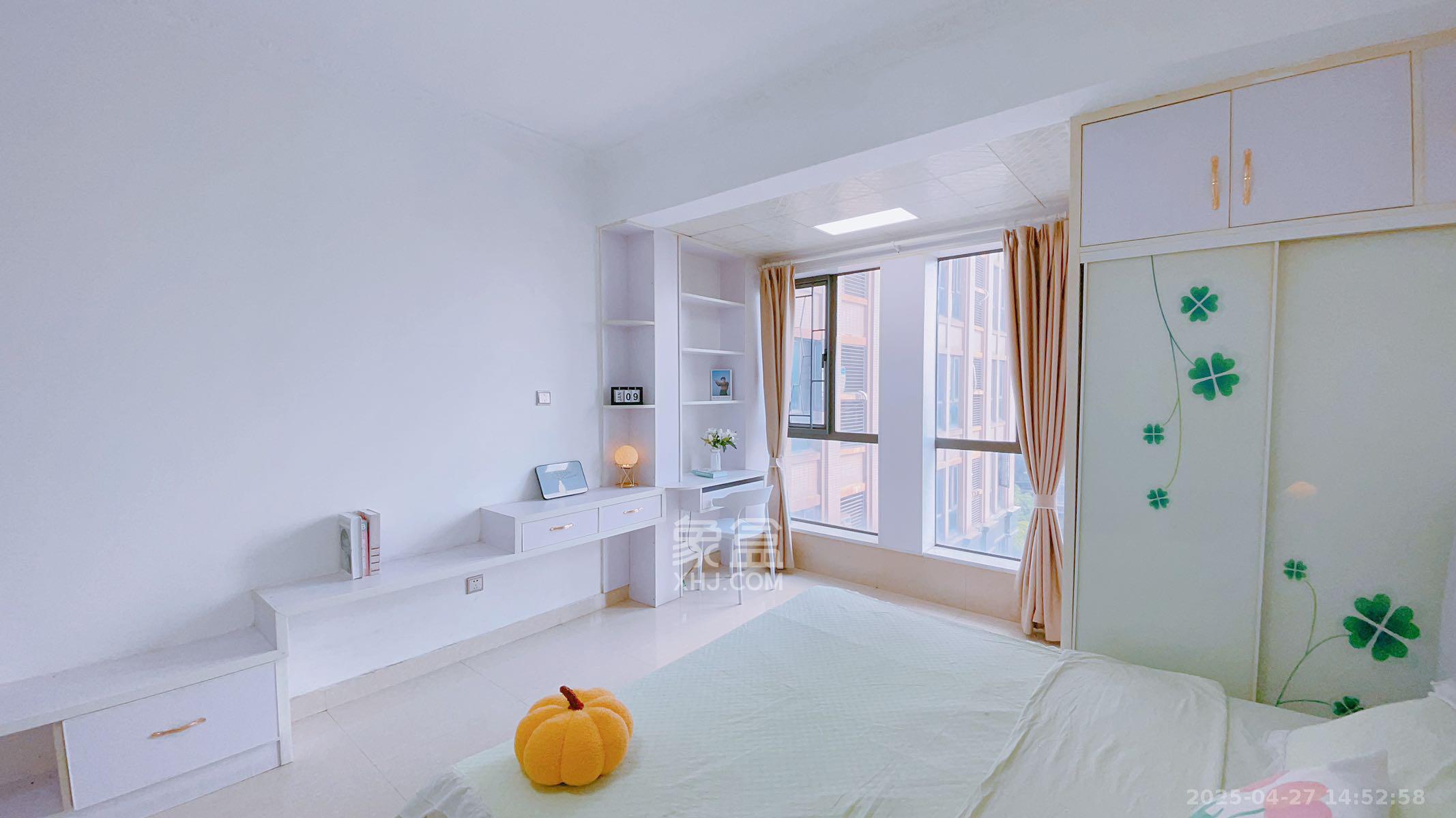 万象凯旋湾  1室1厅1卫    1700.0元/月 万象凯旋湾  1室1厅1卫    1700.0元/月室内图