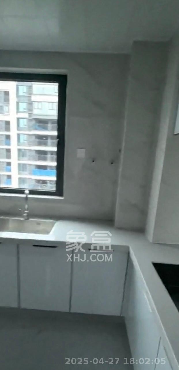 海伦堡爱ME城市 4室2厅2卫 2800.0元/月 海伦堡爱ME城市 4室2厅2卫 2800.0元/月室内图