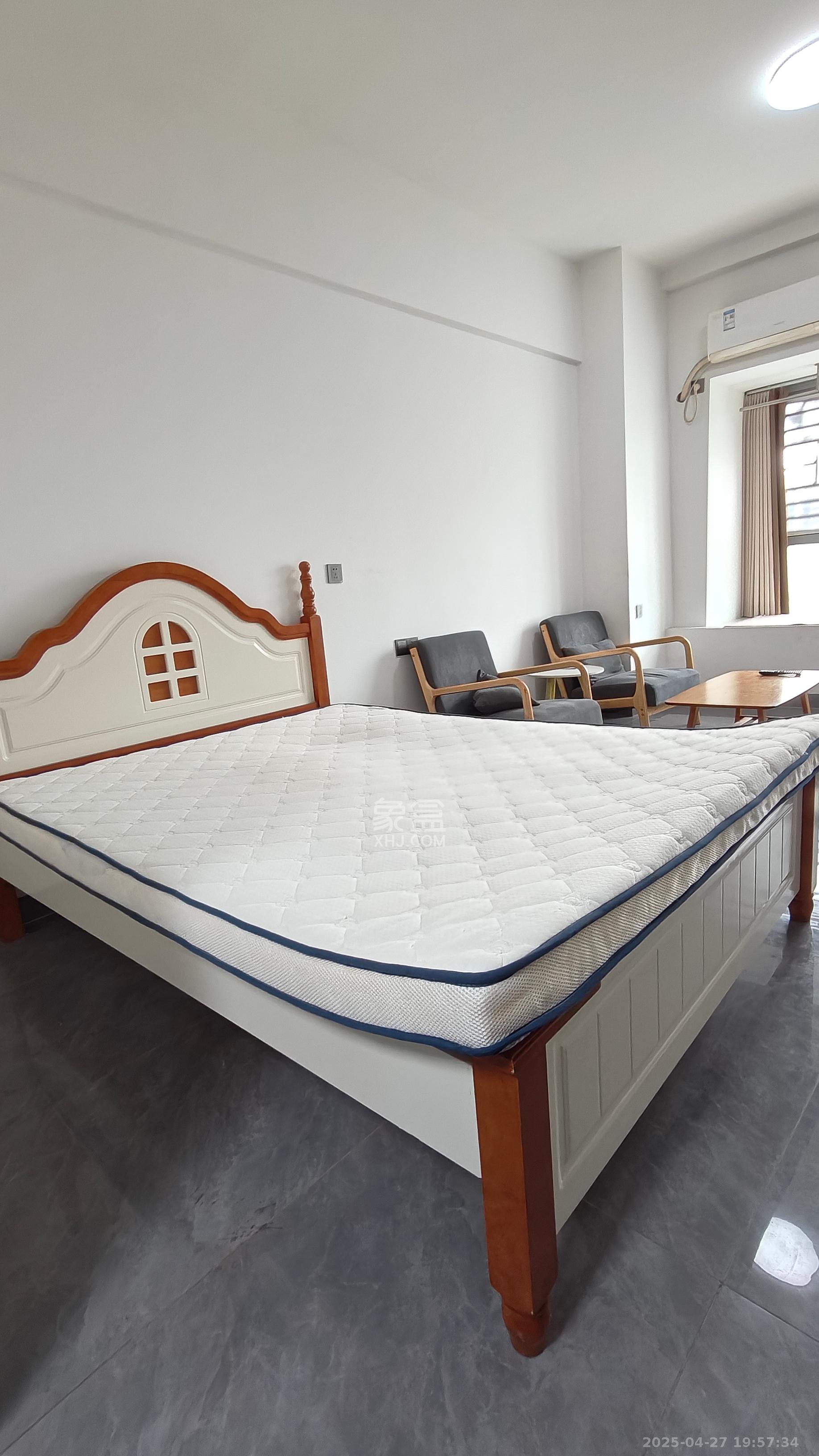 长房东旭国际 1室1厅1卫 1400.0元/月 长房东旭国际 1室1厅1卫 1400.0元/月室内图