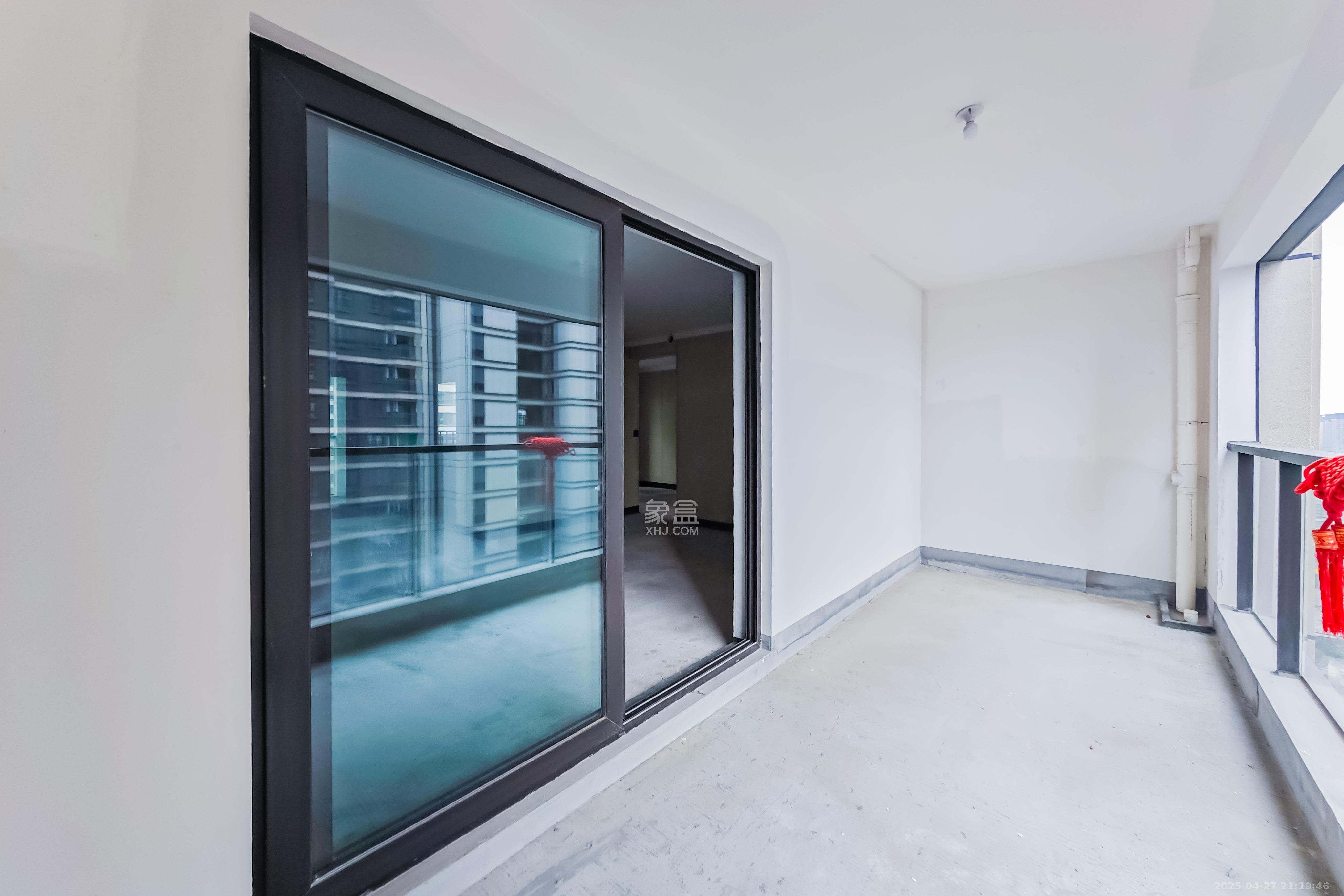 建發(fā)玖洲觀瀾  4室2廳2衛(wèi)   260.00萬(wàn)