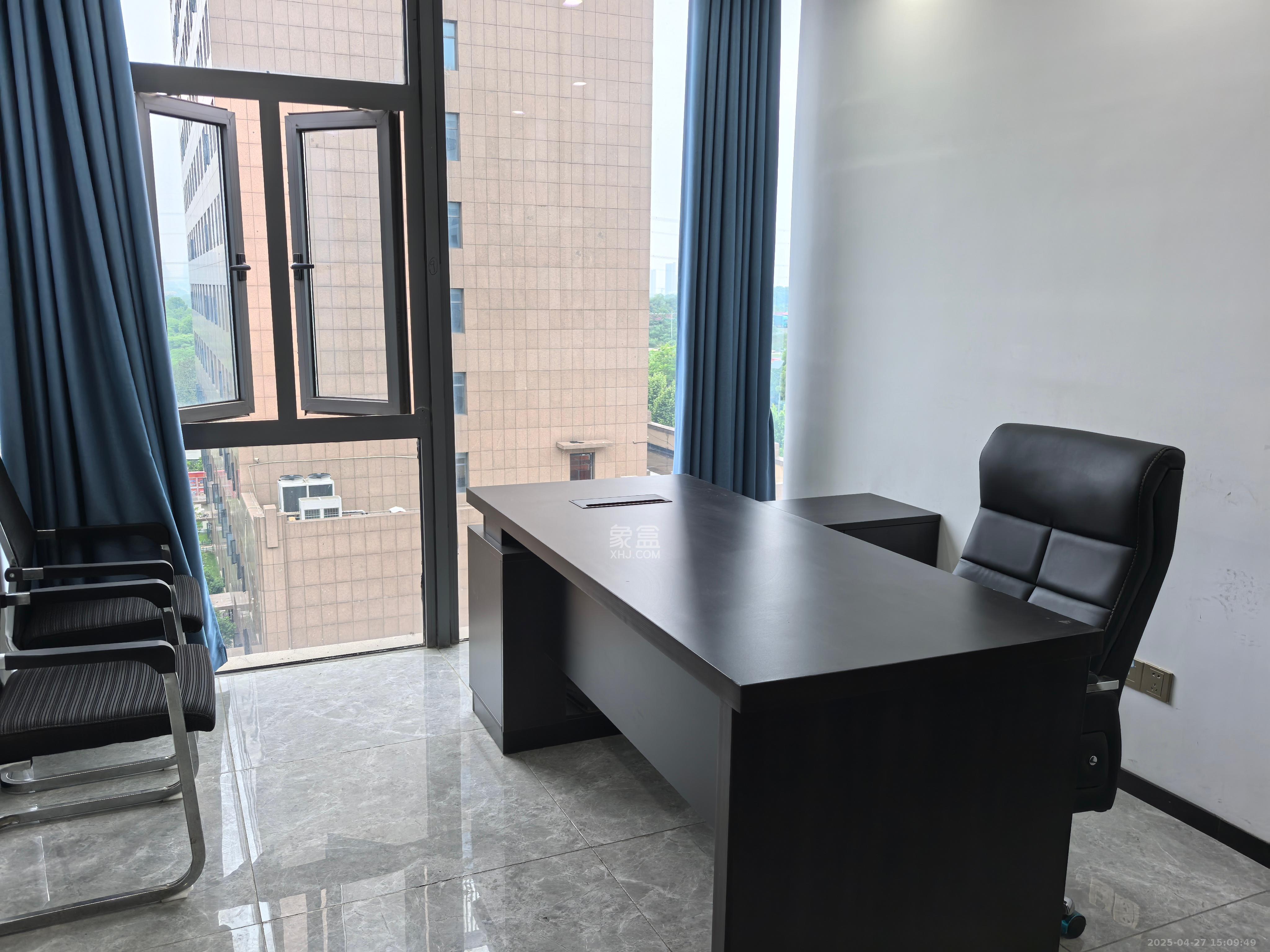 开阳智能制造产业园 4室2厅1卫 8000.0元/月 开阳智能制造产业园 4室2厅1卫 8000.0元/月室内图