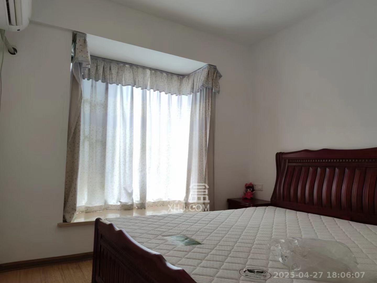 鑫远御文台一期 2室2厅1卫 2300.0元/月 鑫远御文台一期 2室2厅1卫 2300.0元/月室内图