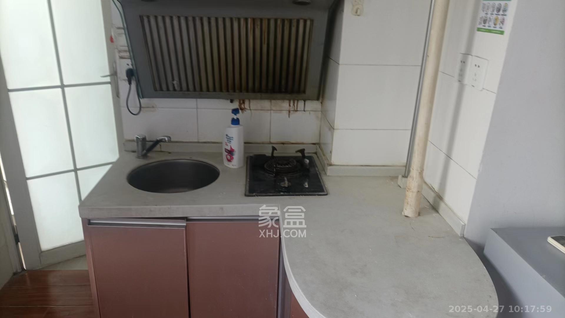 东一国际 1室1厅1卫 1400.0元/月 东一国际 1室1厅1卫 1400.0元/月室内图