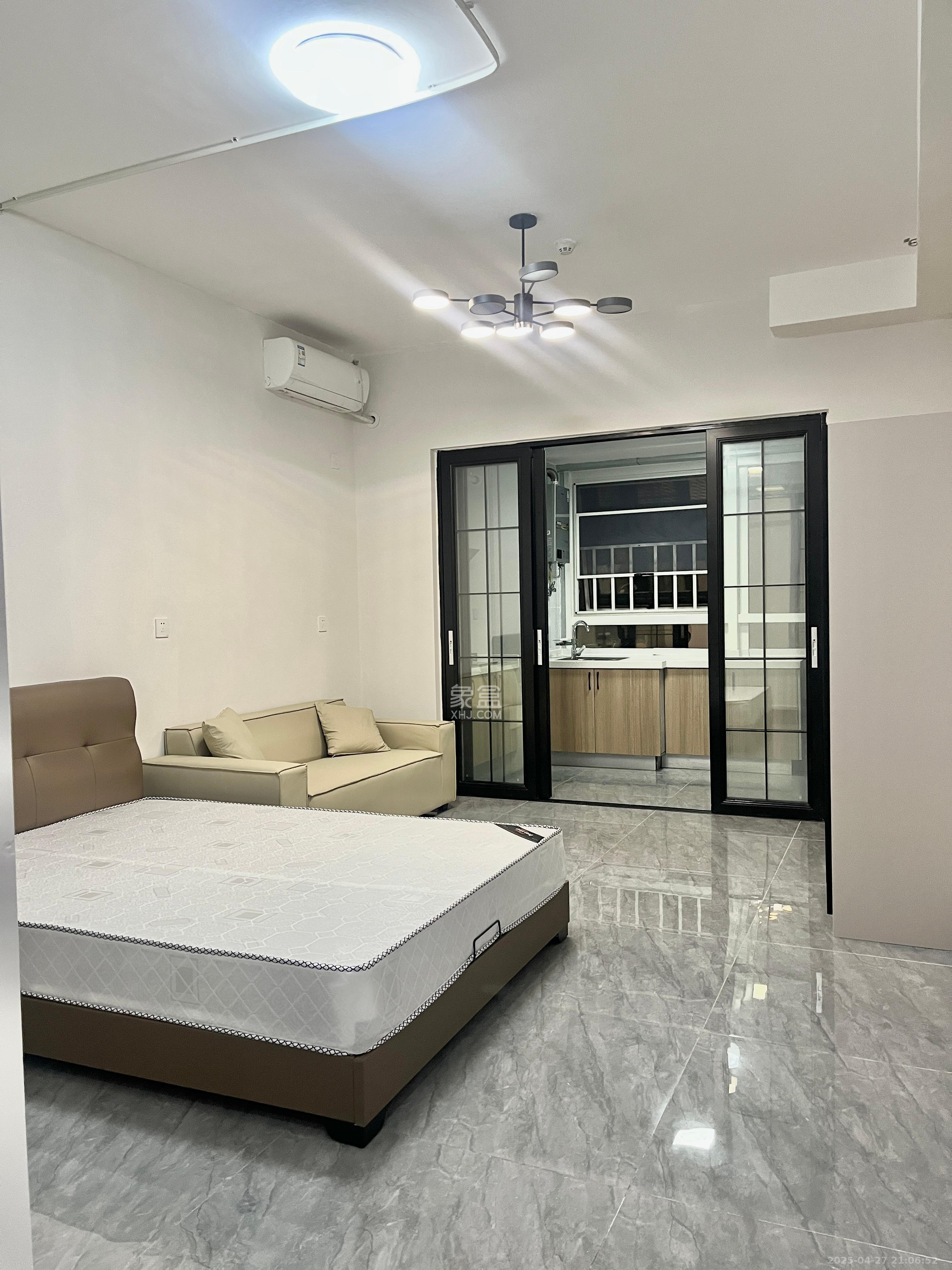 中建嘉和城  1室1厅1卫    1550.0元/月