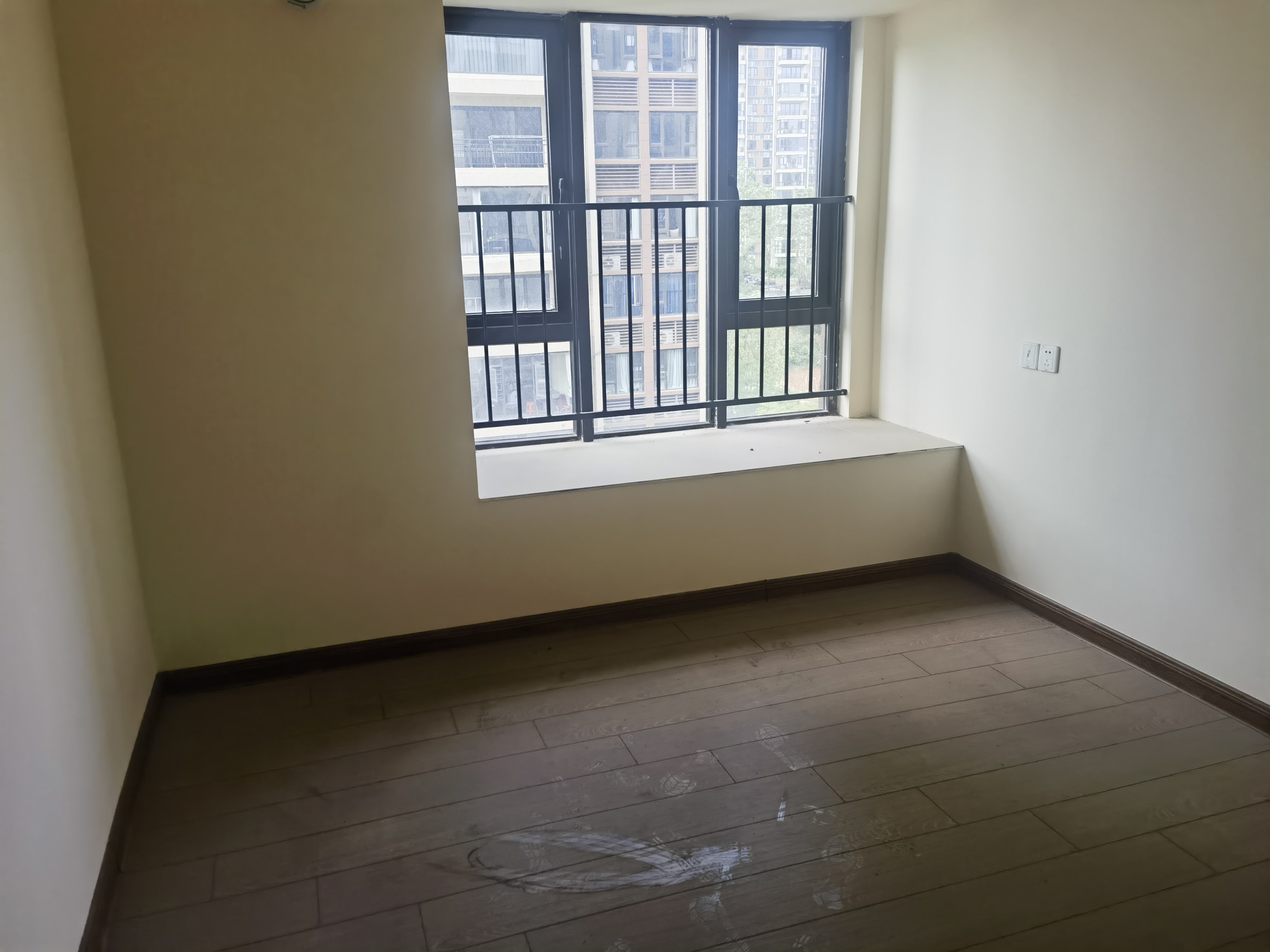 碧桂园娄星府 4室2厅2卫 89.0万 碧桂园娄星府 4室2厅2卫 89.0万客厅