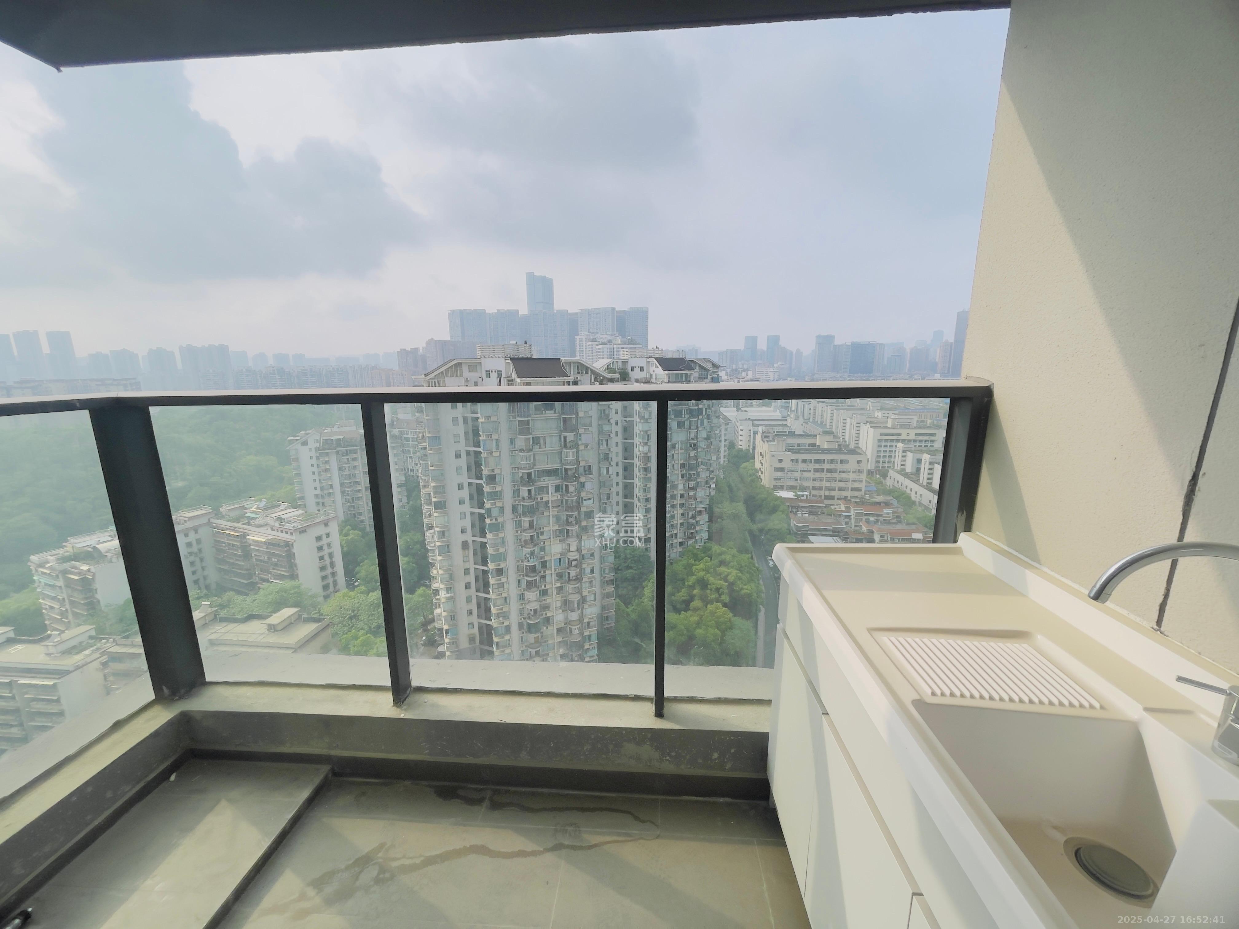 江山印 4室2厅3卫 15000.0元/月 江山印 4室2厅3卫 15000.0元/月室内图