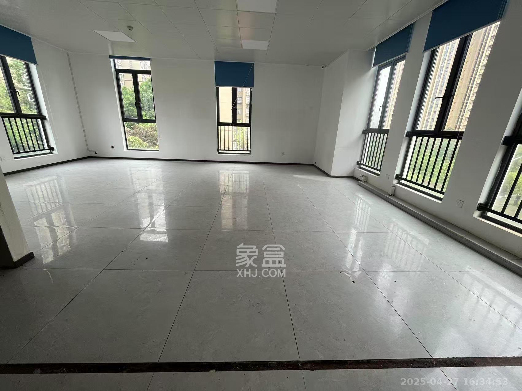 金恒银杉里   1217.0㎡      490000.0元/月室内图