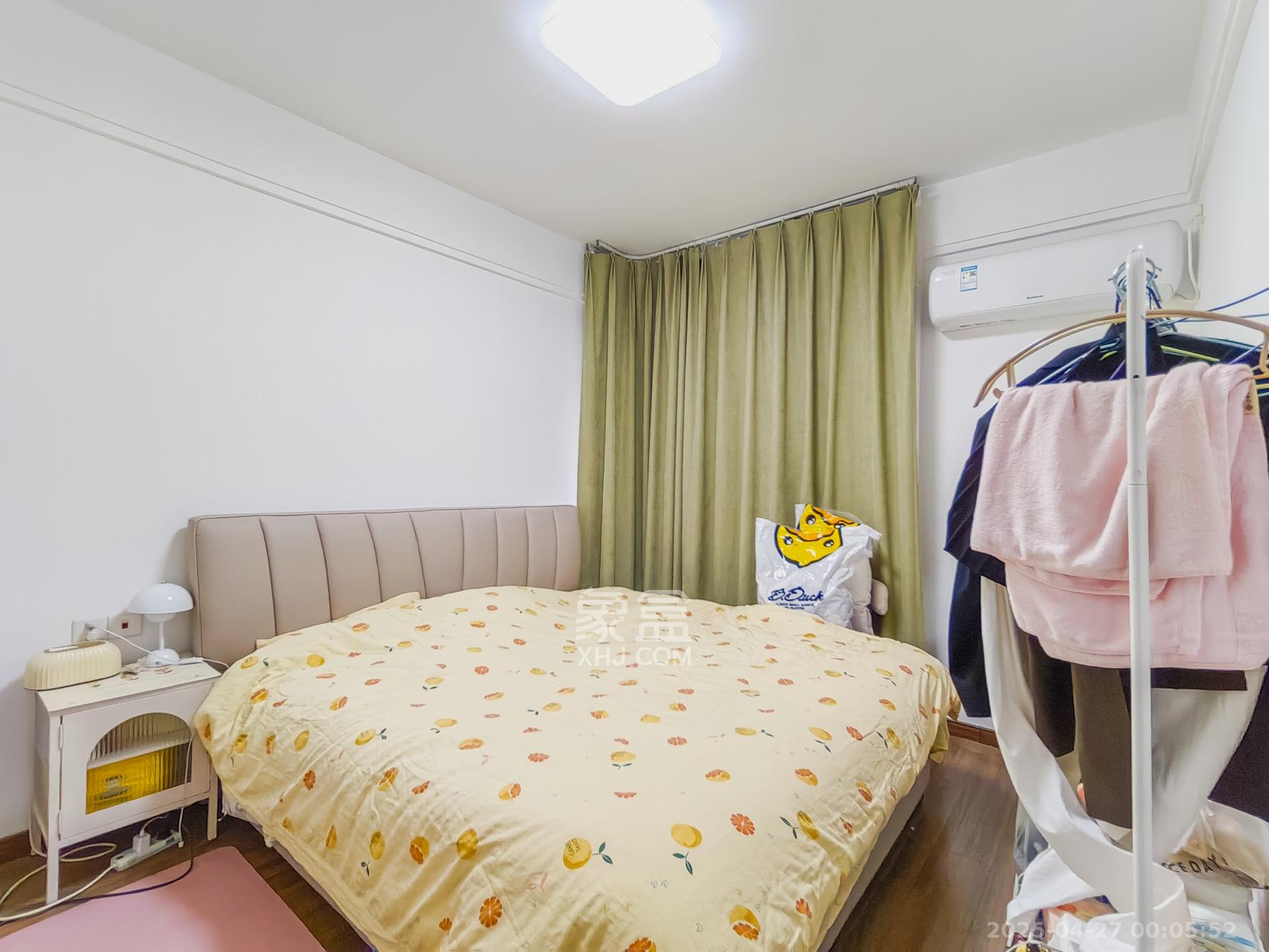 保利香槟国际  3室2厅1卫    82.0万 保利香槟国际  3室2厅1卫    82.0万卧室