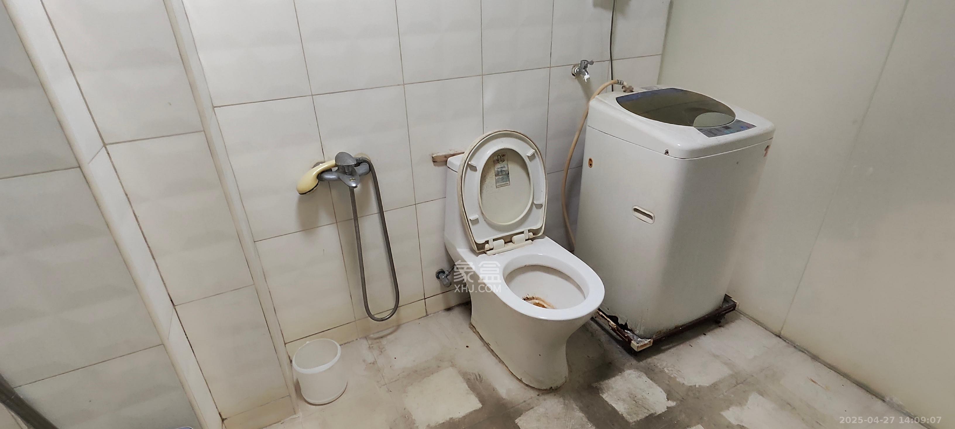 他城(天鸿时代公寓) 1室1厅1卫 1000.0元/月 他城(天鸿时代公寓) 1室1厅1卫 1000.0元/月室内图