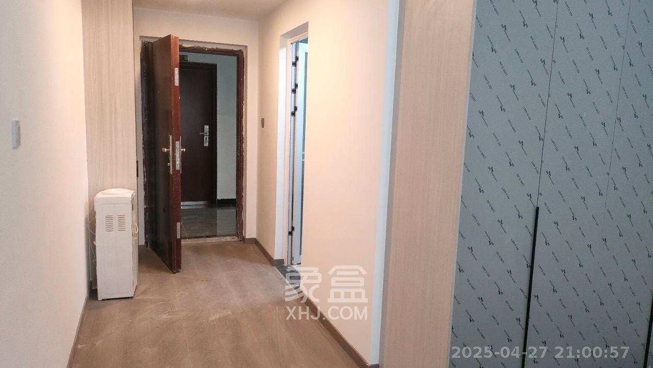 星沙算中心  1室1厅1卫   1300.00元/月室内图