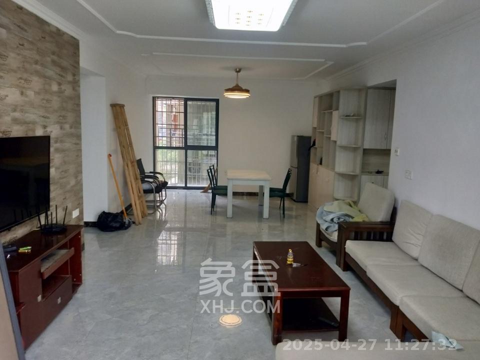 和康园小区  3室2厅1卫   2000.00元/月室内图