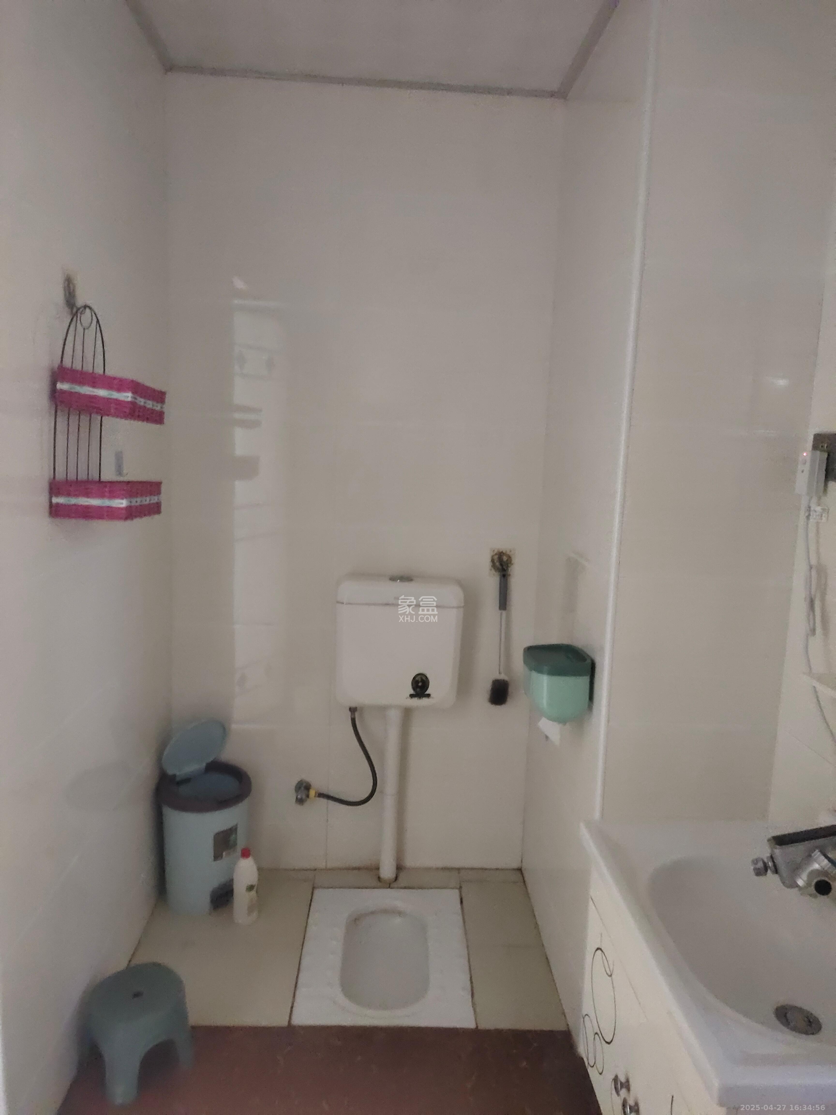 金地三千府(金地湖山樾、金地自在城) 2室2厅2卫 1600.0元/月 金地三千府(金地湖山樾、金地自在城) 2室2厅2卫 1600.0元/月室内图