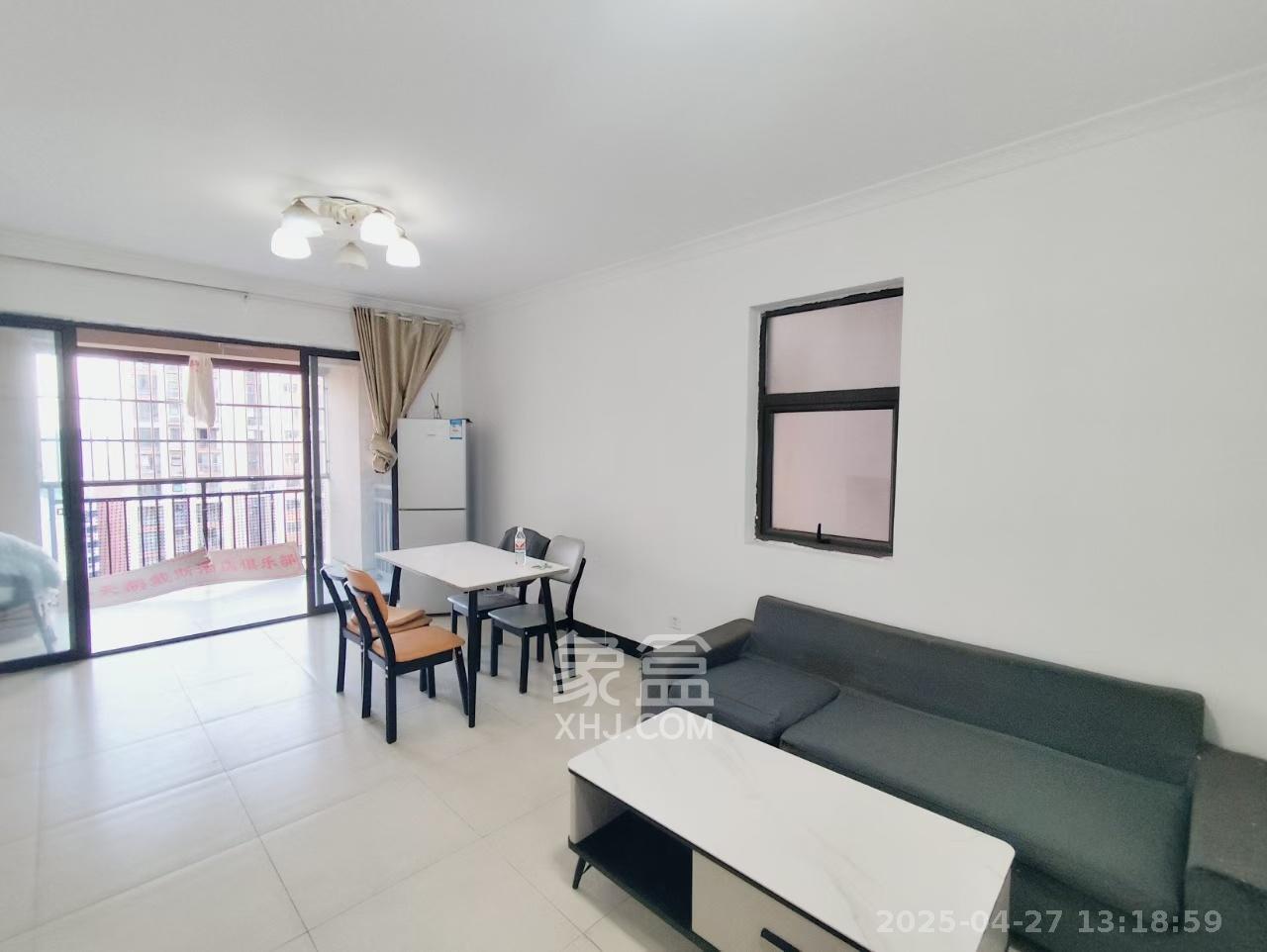 旭辉华庭 3室2厅1卫 1800.0元/月 旭辉华庭 3室2厅1卫 1800.0元/月室内图