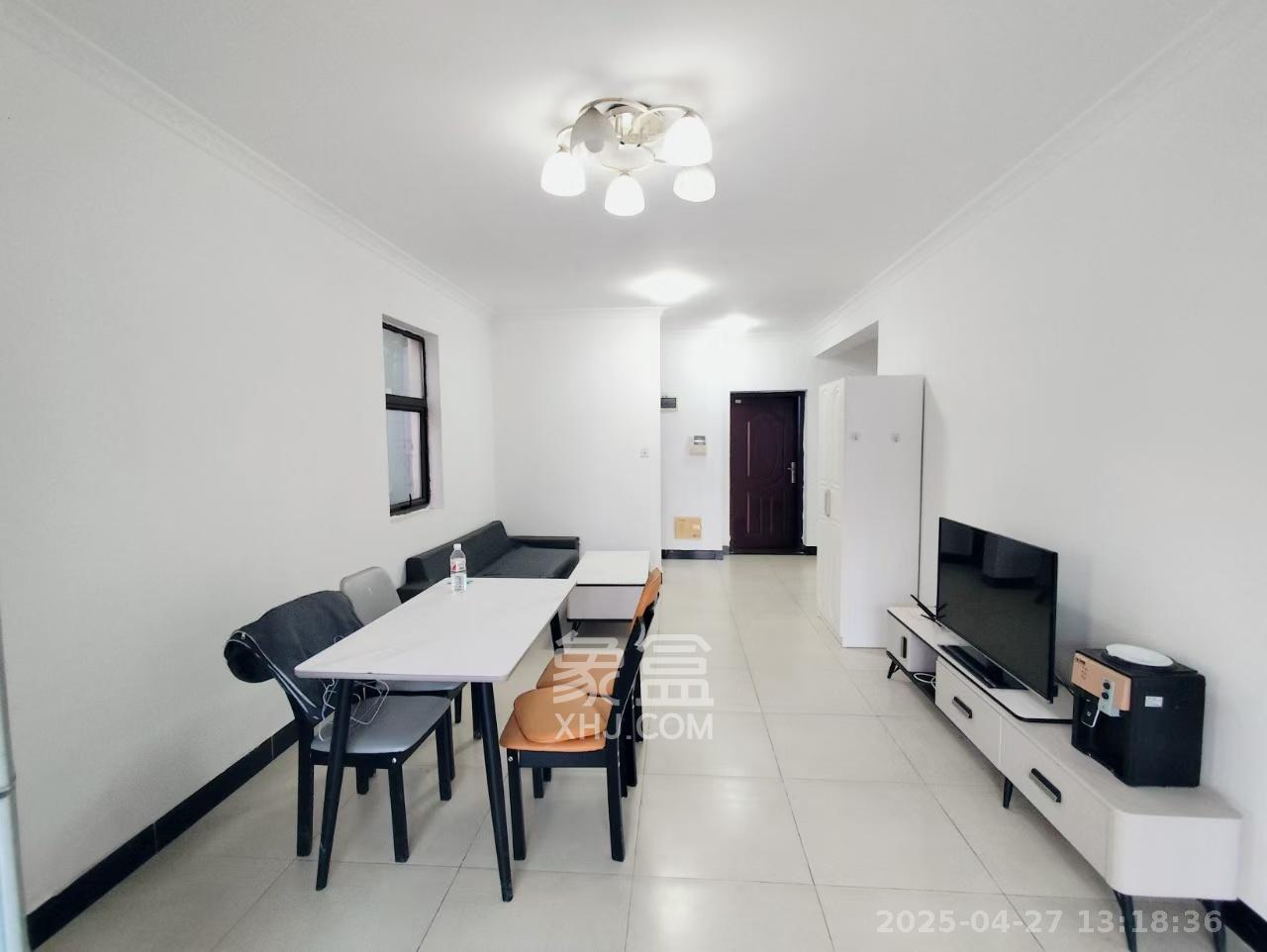 旭辉华庭  3室2厅1卫    1800.0元/月 旭辉华庭  3室2厅1卫    1800.0元/月