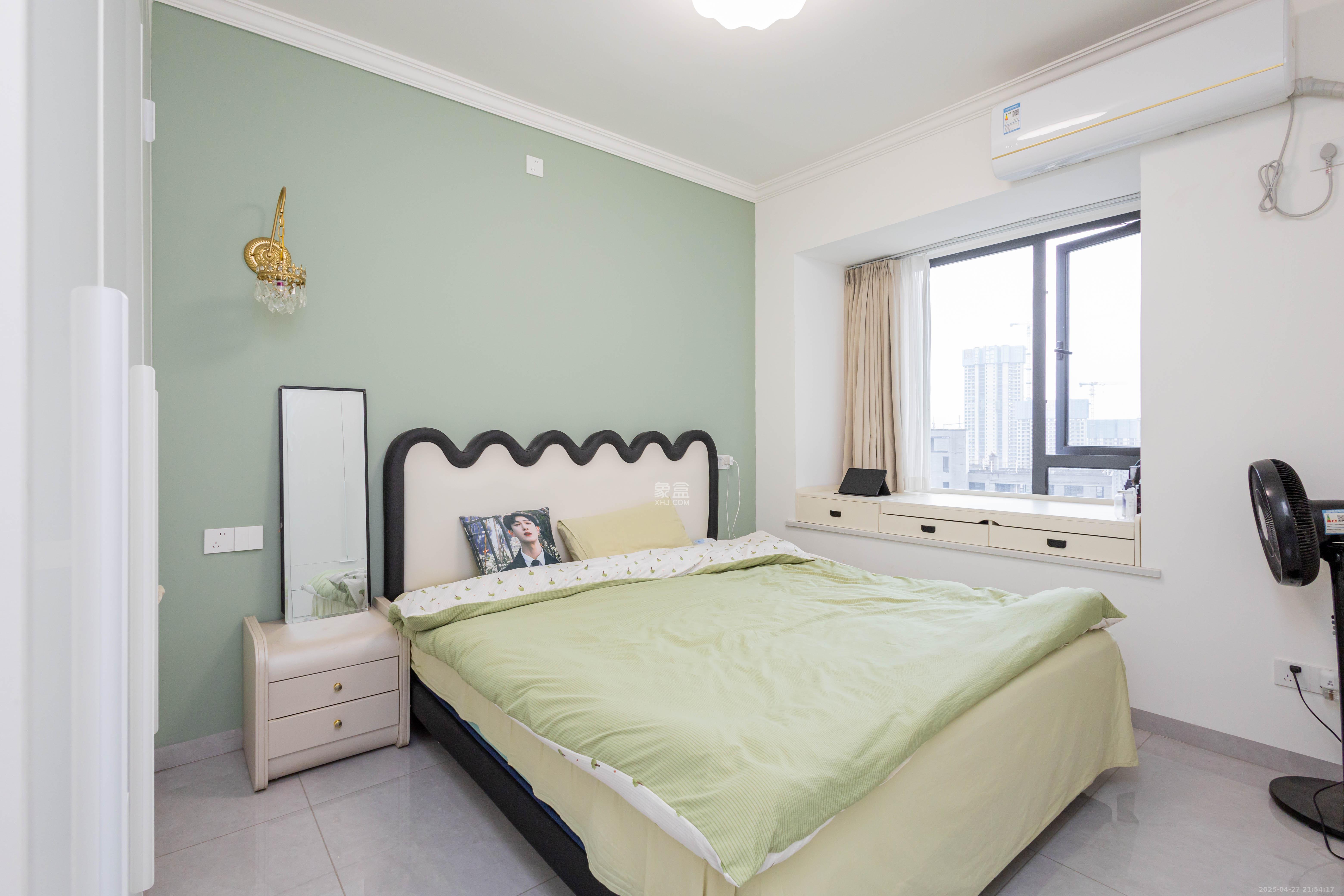 珑璟学府  3室2厅1卫    115.0万 珑璟学府  3室2厅1卫    115.0万卧室