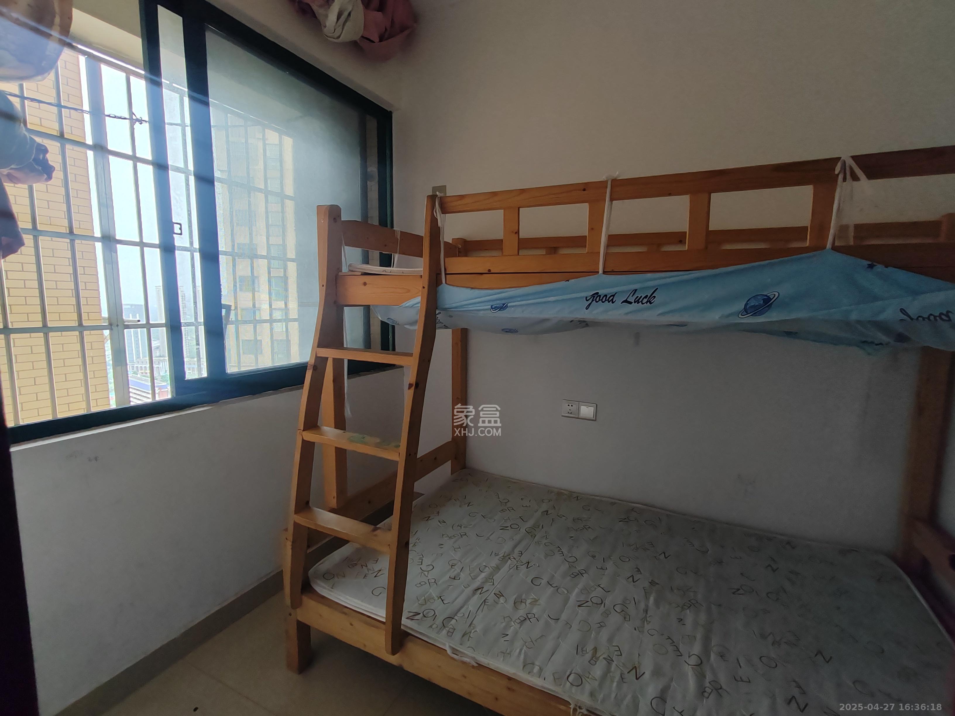 洋湖时代 3室2厅1卫 1900.0元/月 洋湖时代 3室2厅1卫 1900.0元/月室内图