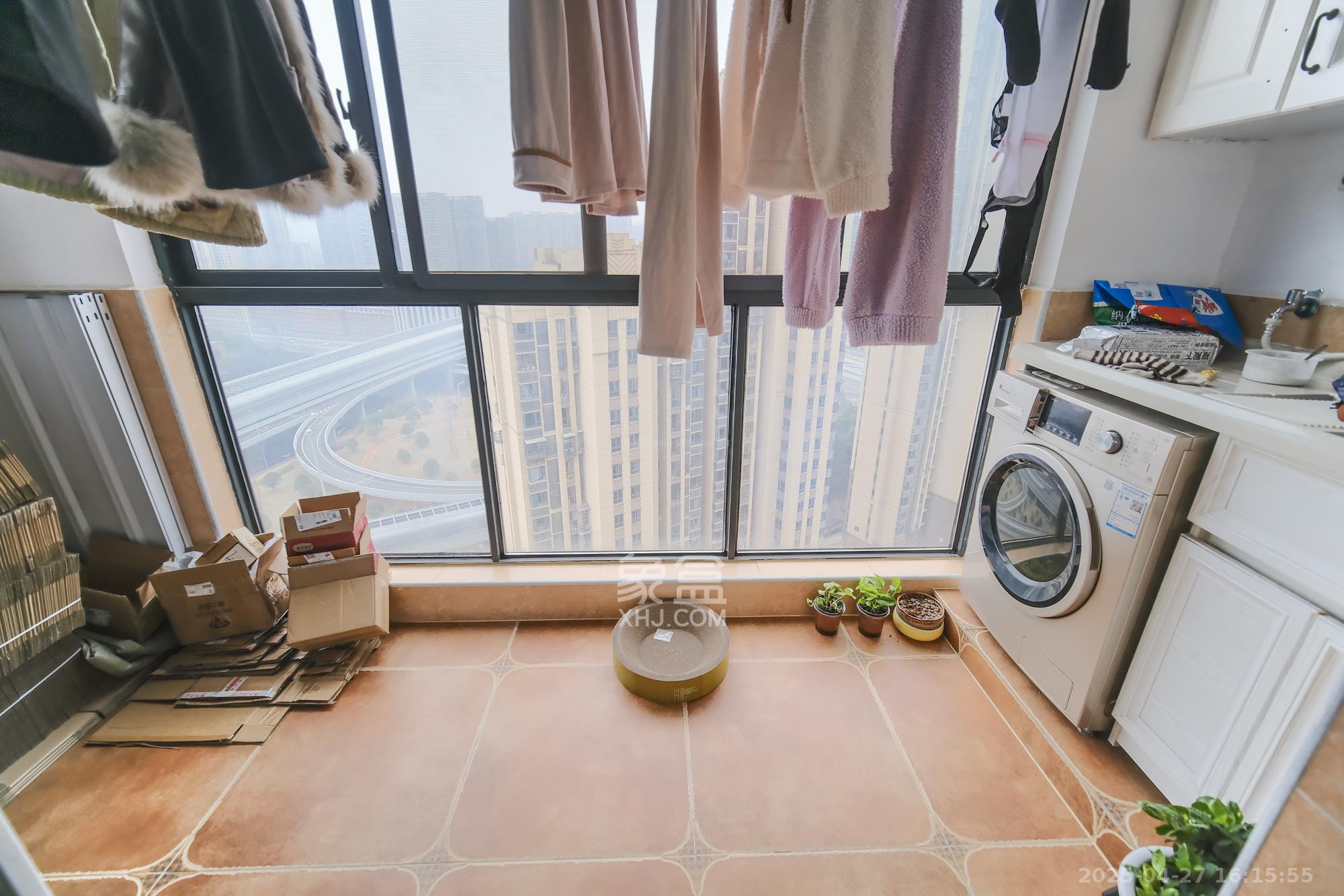 荣盛花语城 2室2厅1卫 60.0万 荣盛花语城 2室2厅1卫 60.0万阳台