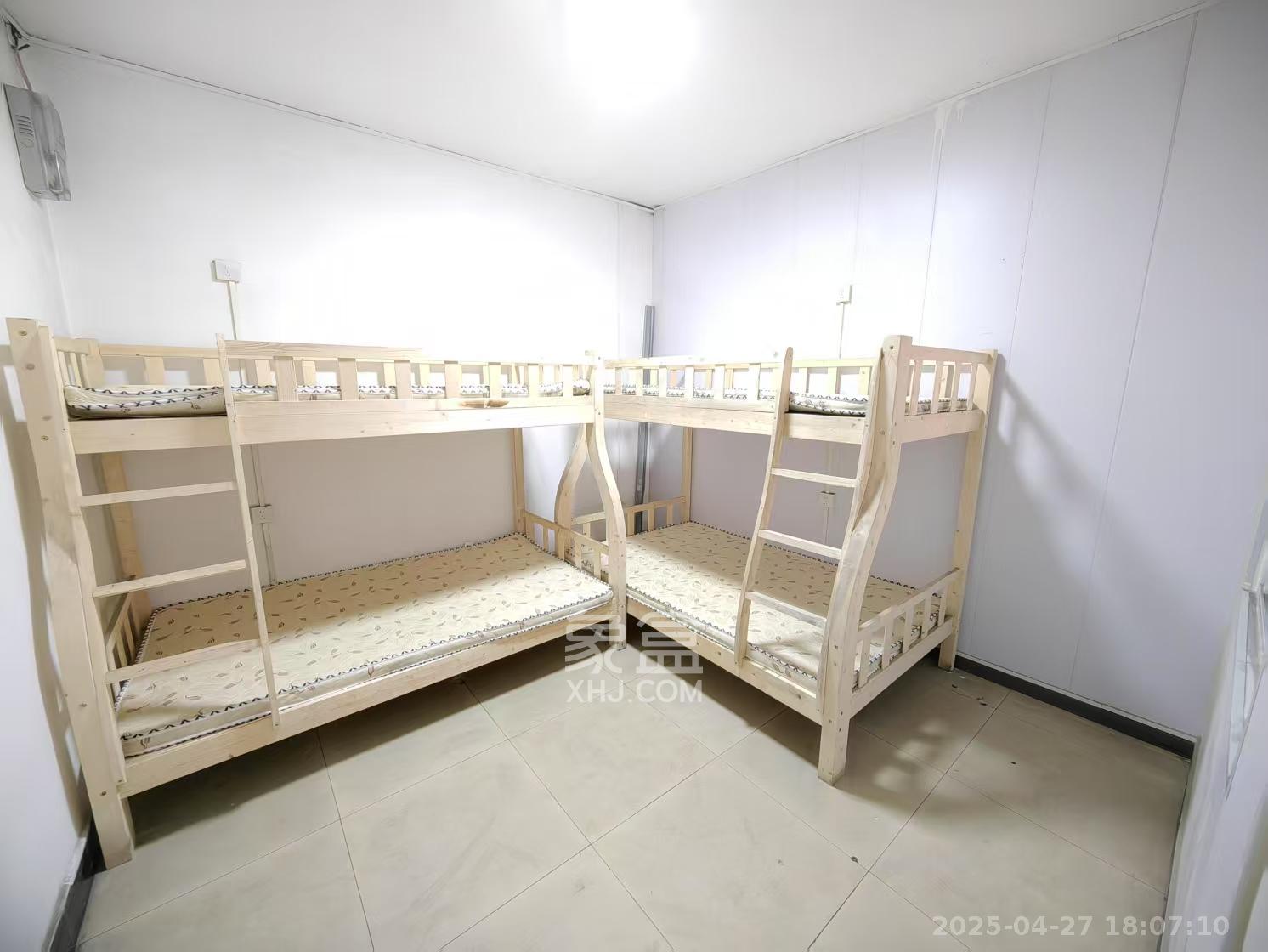 城南路散盘  7室1厅2卫    2800.0元/月 城南路散盘  7室1厅2卫    2800.0元/月室内图