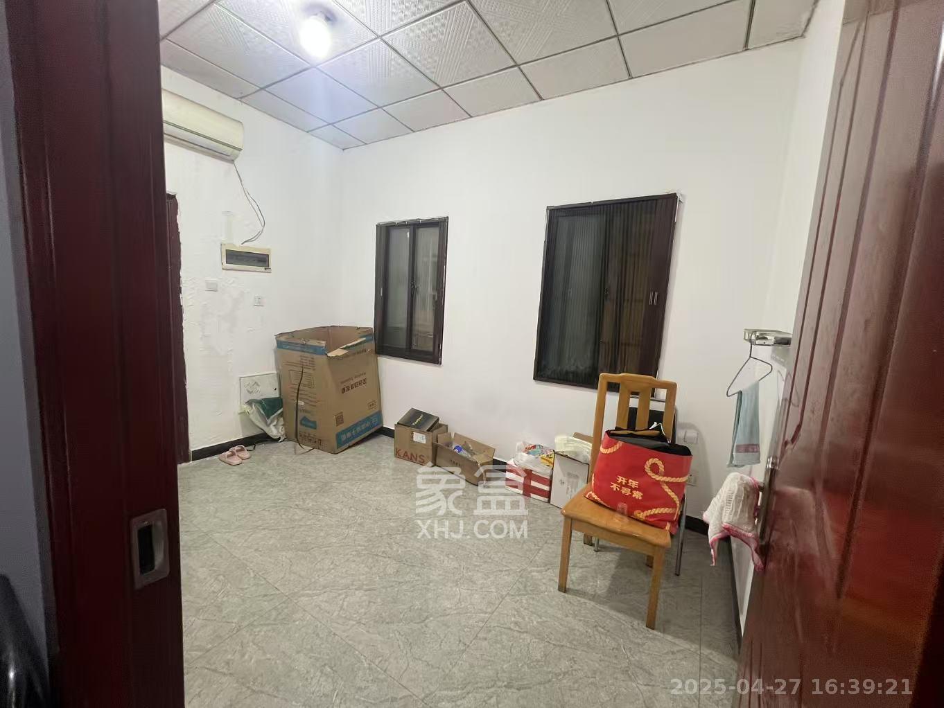 新长海广场  1室1厅1卫    1500.0元/月 新长海广场  1室1厅1卫    1500.0元/月室内图