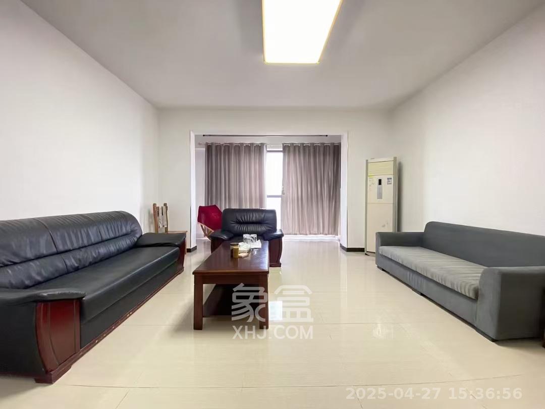 洋湖明园一期 3室1厅1卫 2600.0元/月 洋湖明园一期 3室1厅1卫 2600.0元/月室内图