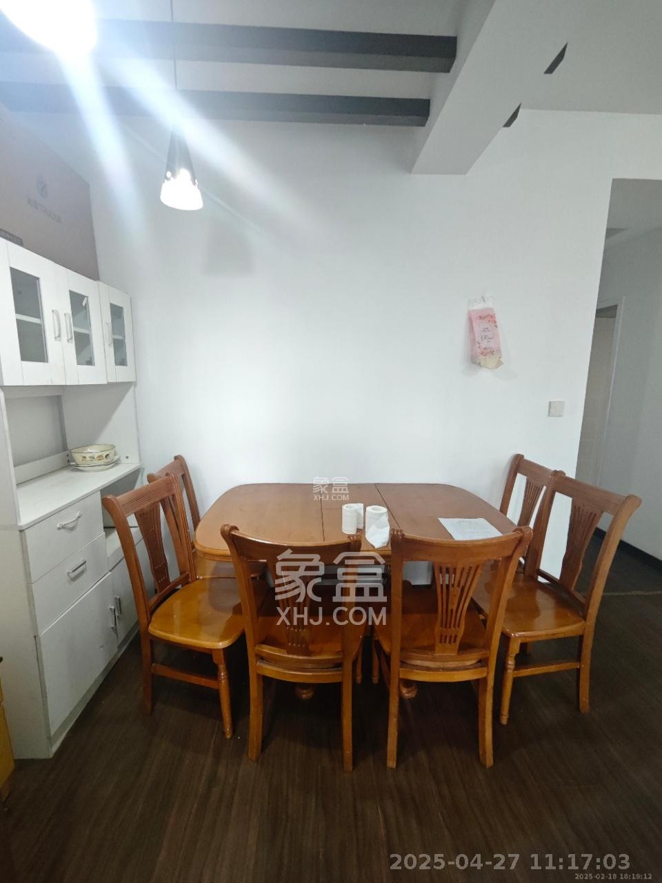 金玉小区  3室2厅1卫   2200.00元/月室内图