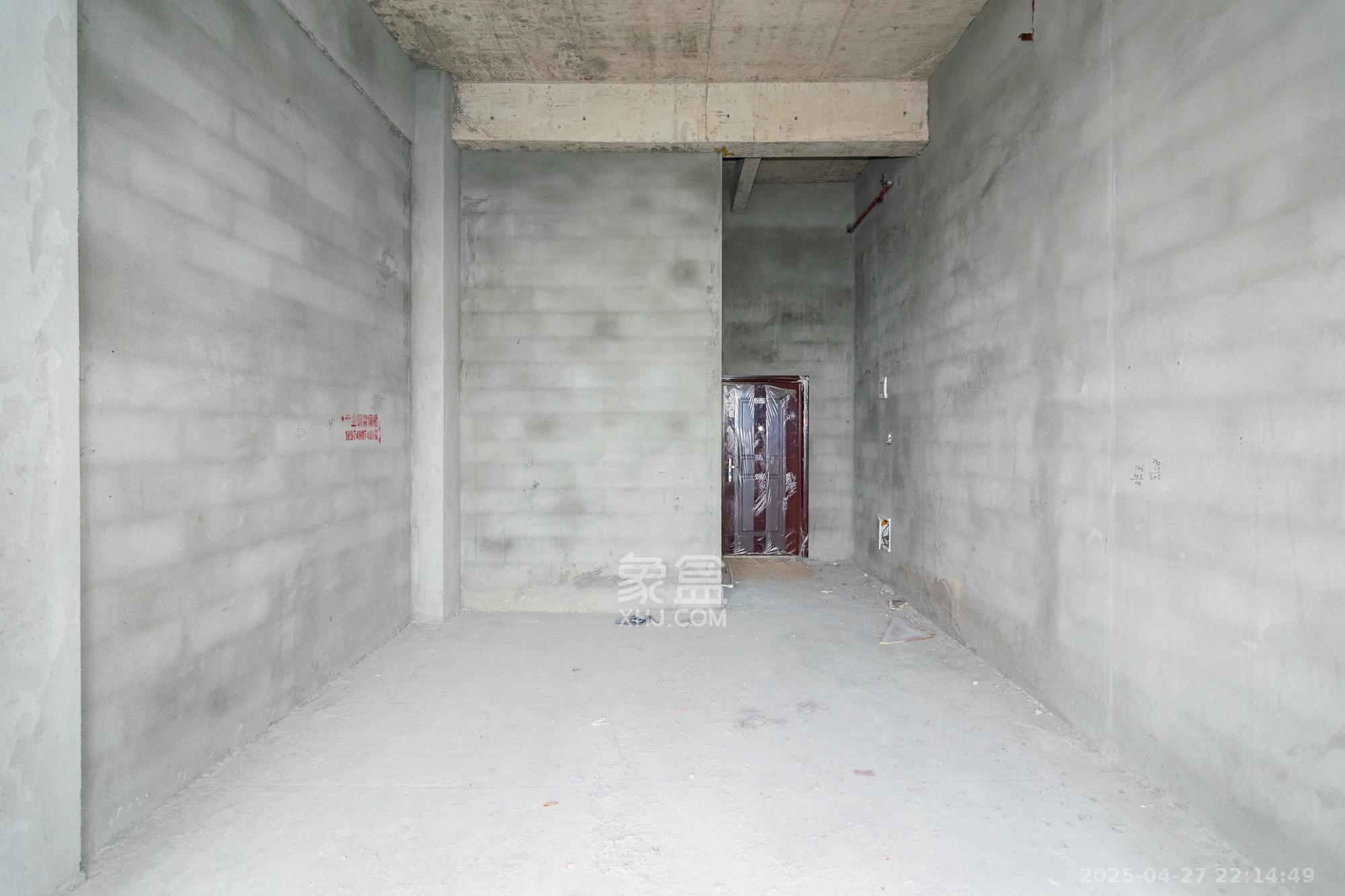 富兴悦府(富兴学府名邸) 2室2厅1卫 36.0万 富兴悦府(富兴学府名邸) 2室2厅1卫 36.0万卧室