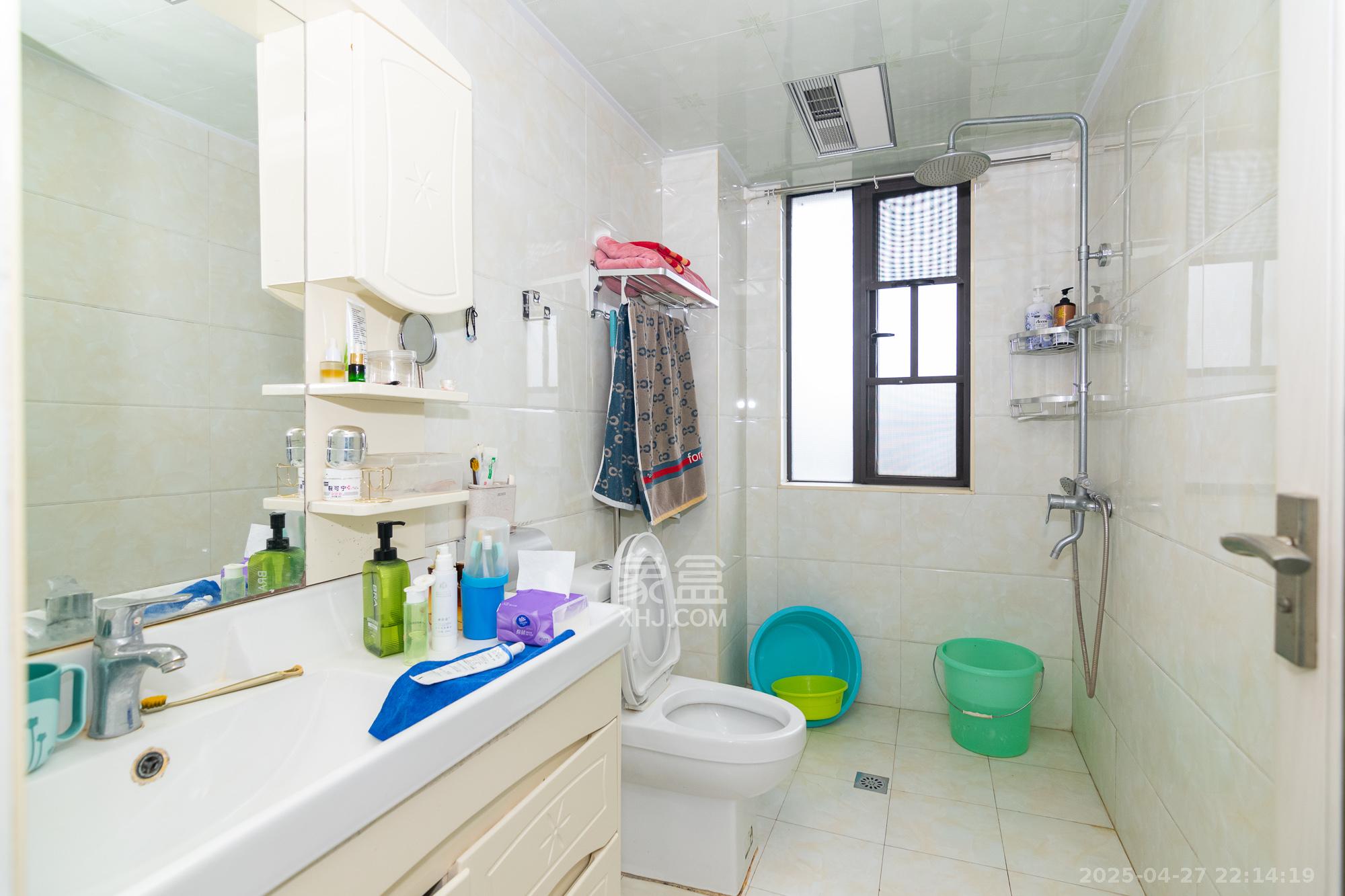 润和紫郡一期 3室2厅1卫 78.0万 润和紫郡一期 3室2厅1卫 78.0万卫生间