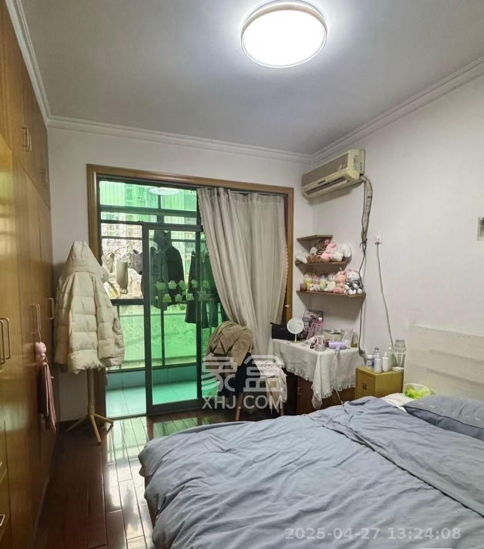 颐美园  2室1厅1卫    2600.0元/月 颐美园  2室1厅1卫    2600.0元/月室内图1