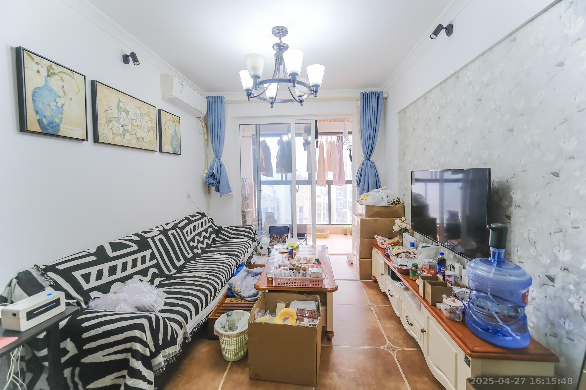 荣盛花语城 2室2厅1卫 60.0万 荣盛花语城 2室2厅1卫 60.0万客厅