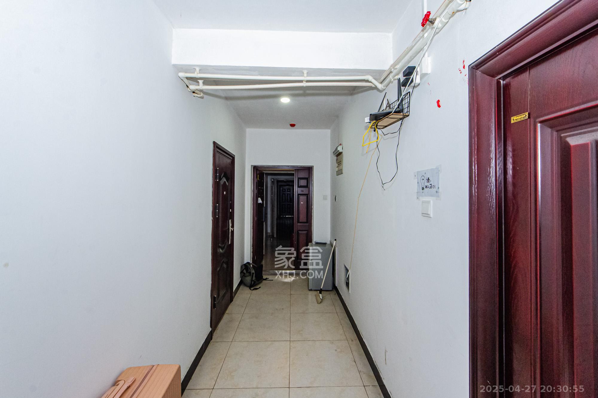 北辰三角洲E4区 4室2厅2卫 152.8万 北辰三角洲E4区 4室2厅2卫 152.8万客厅