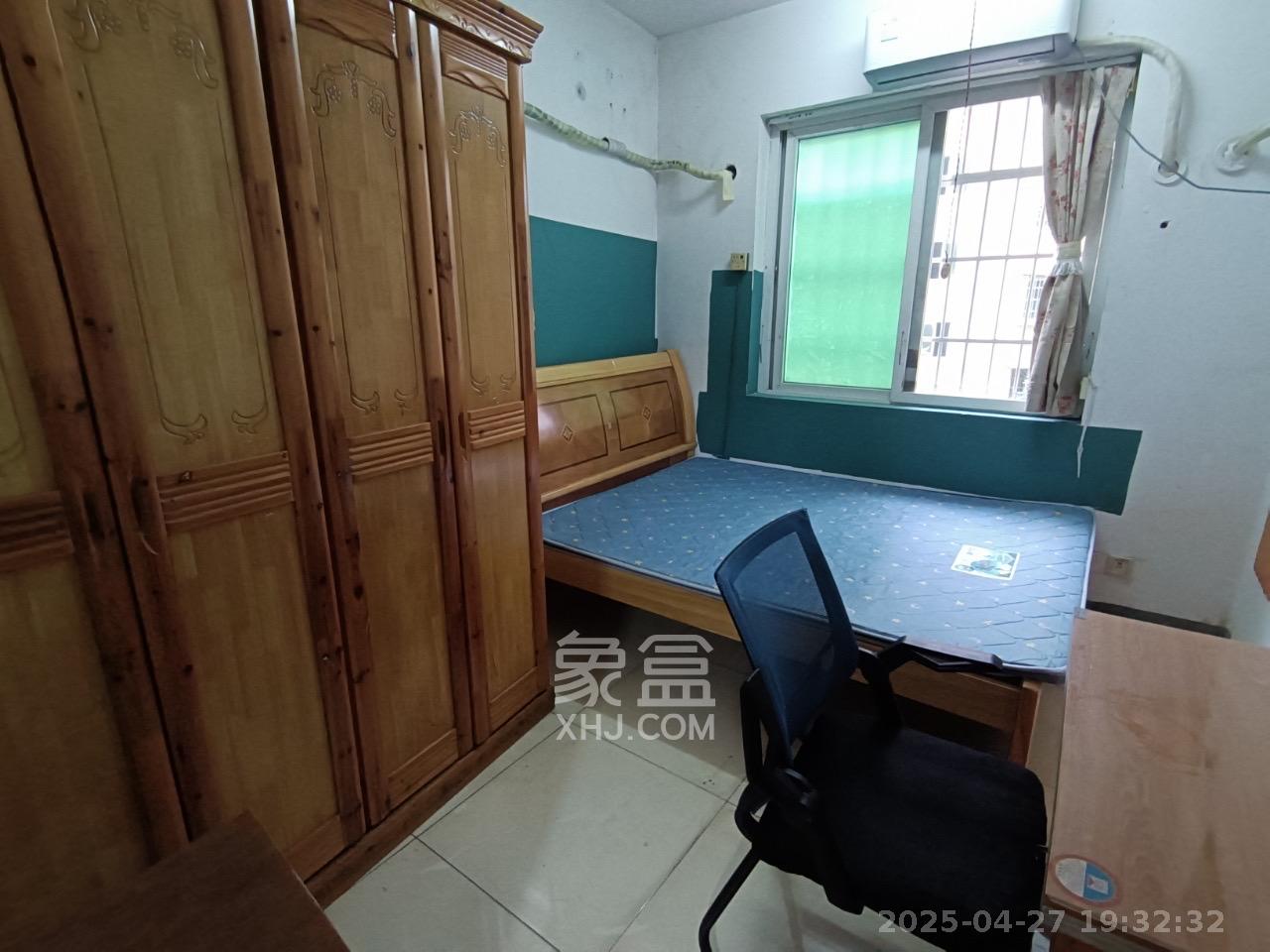 恩瑞麓山名园(龙王港小区) 3室2厅1卫 2100.0元/月 恩瑞麓山名园(龙王港小区) 3室2厅1卫 2100.0元/月室内图