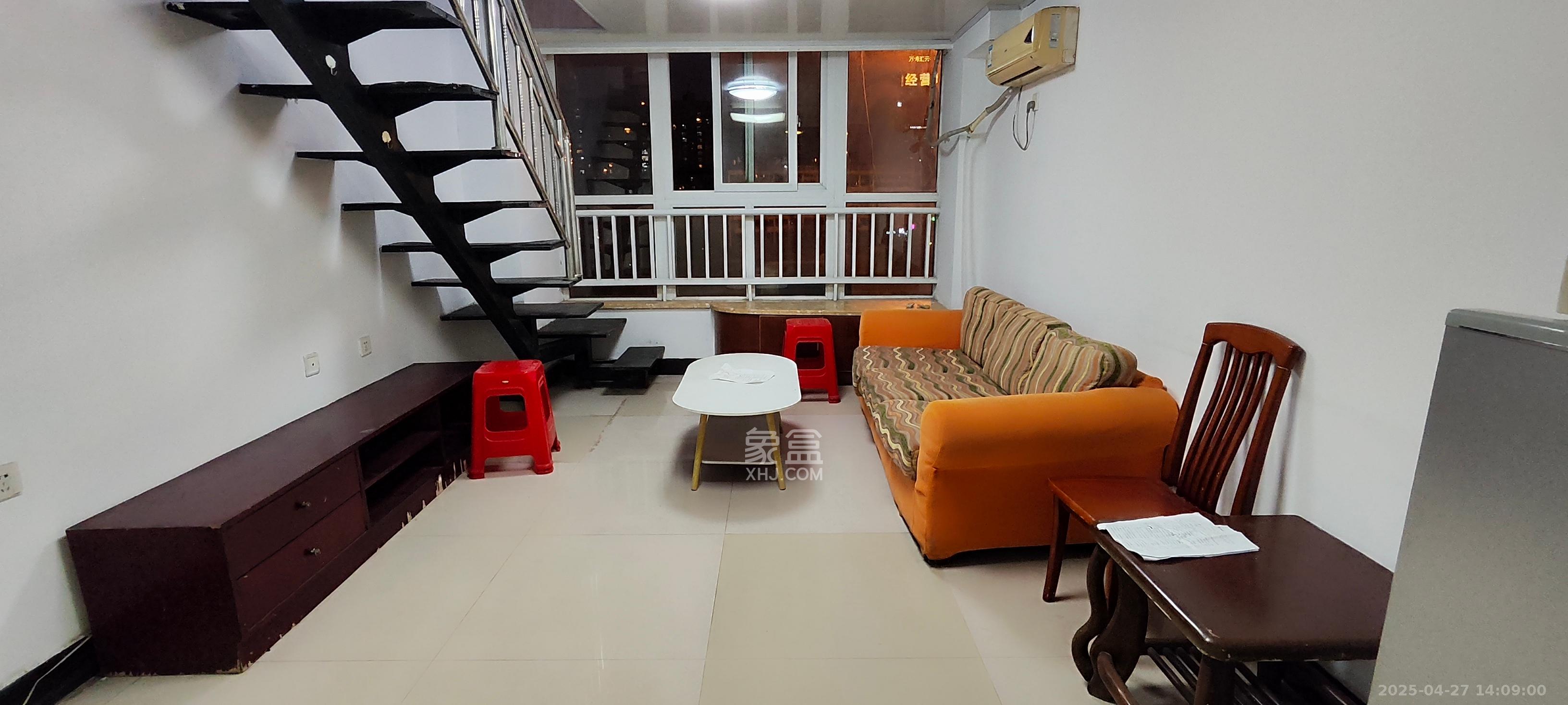 他城(天鸿时代公寓) 1室1厅1卫 1000.0元/月 他城(天鸿时代公寓) 1室1厅1卫 1000.0元/月室内图