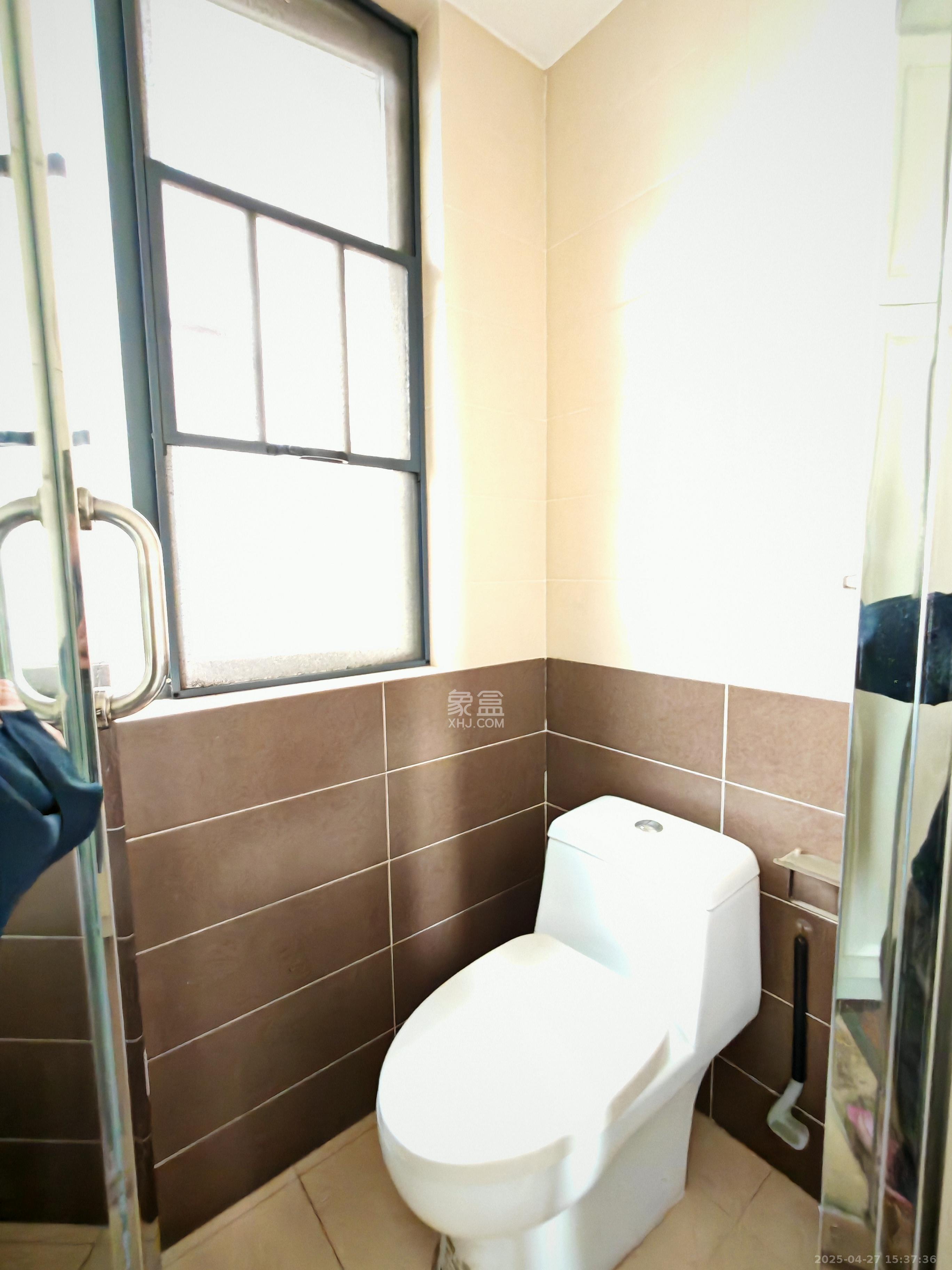 万博汇  3室2厅2卫   4500.00元/月室内图
