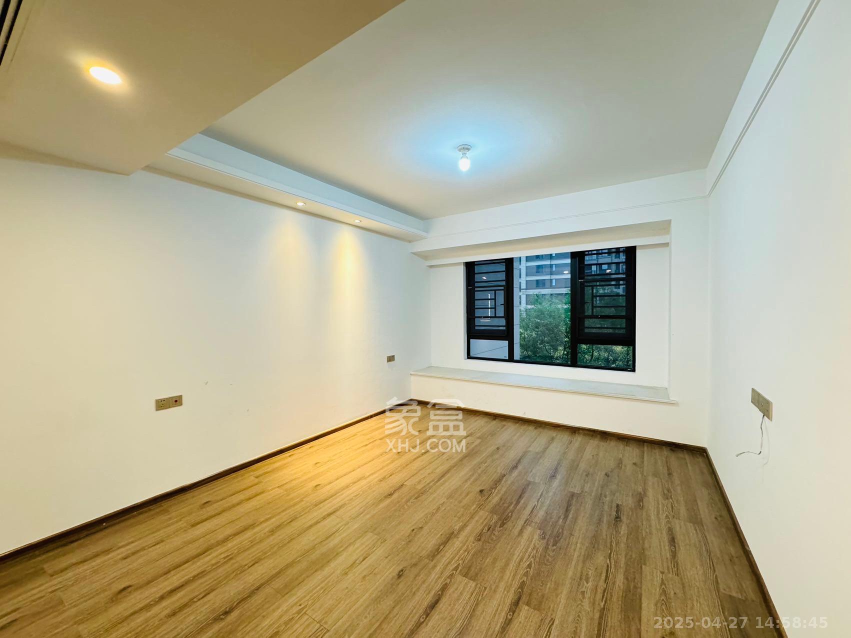 金茂建发泊悦  4室2厅2卫    3600.0元/月 金茂建发泊悦  4室2厅2卫    3600.0元/月室内图