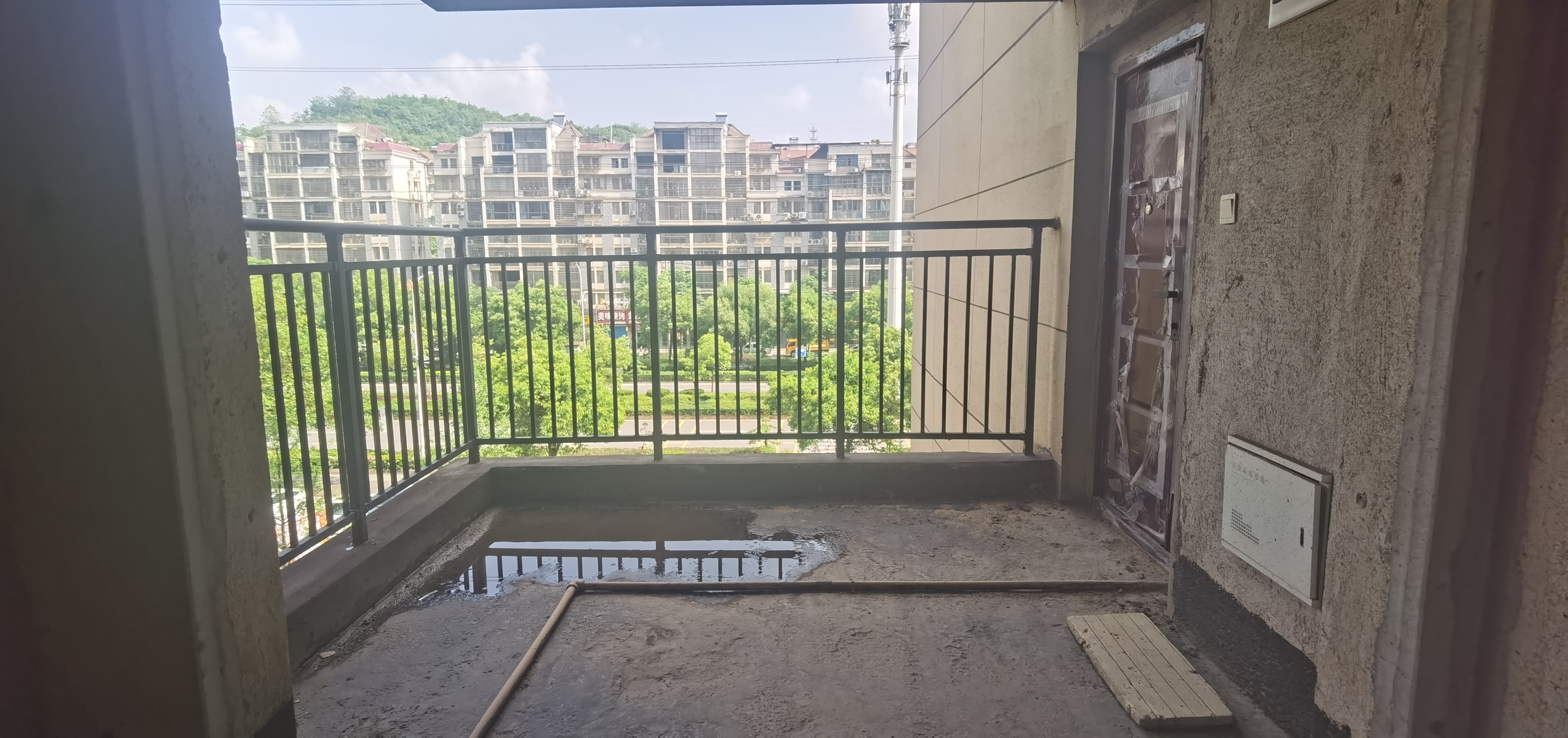 凯越湘中府 3室2厅2卫 80.00万 凯越湘中府 3室2厅2卫 80.00万户型图