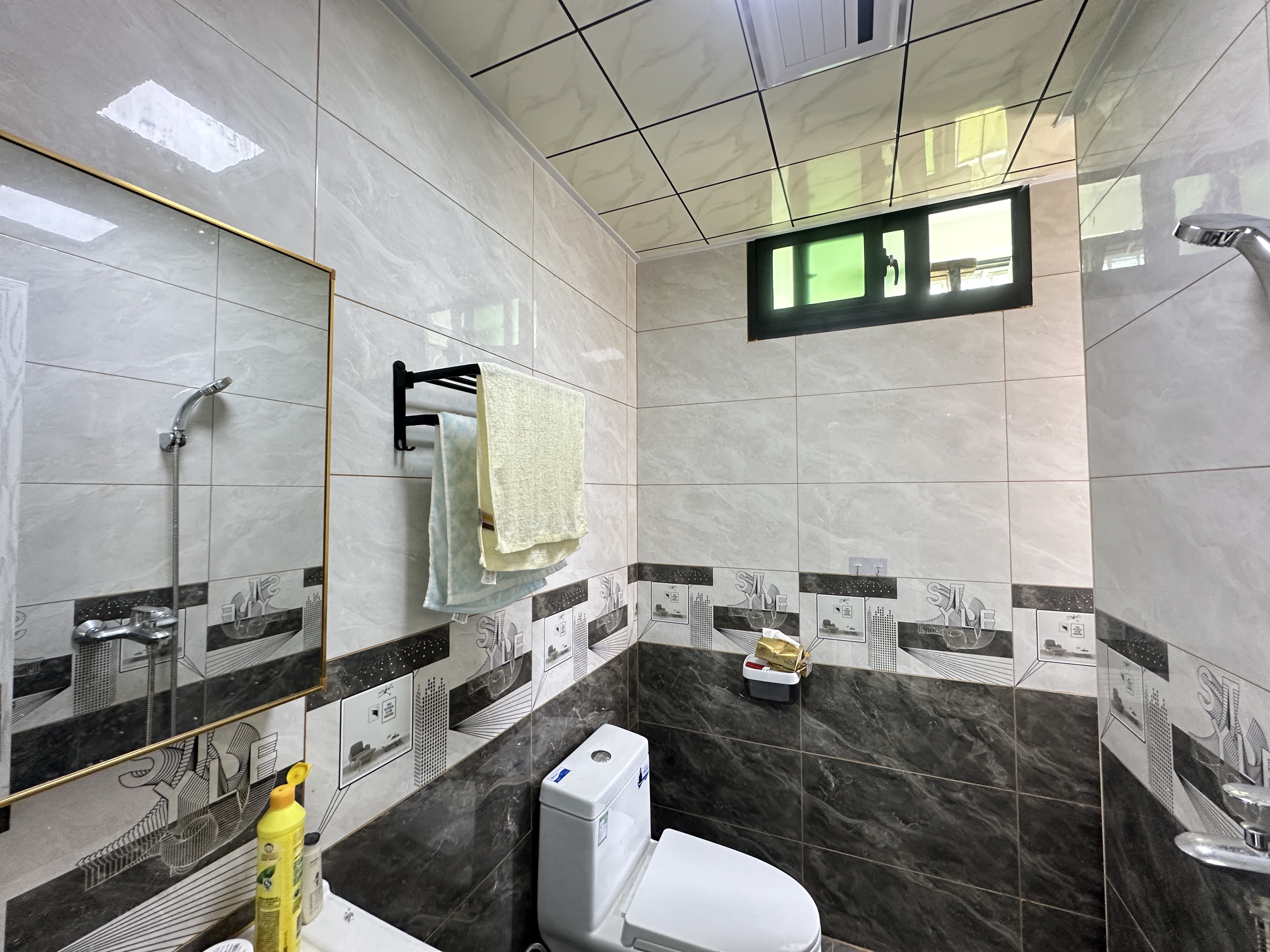 南希公寓 1室0厅0卫 120.0万 南希公寓 1室0厅0卫 120.0万客厅