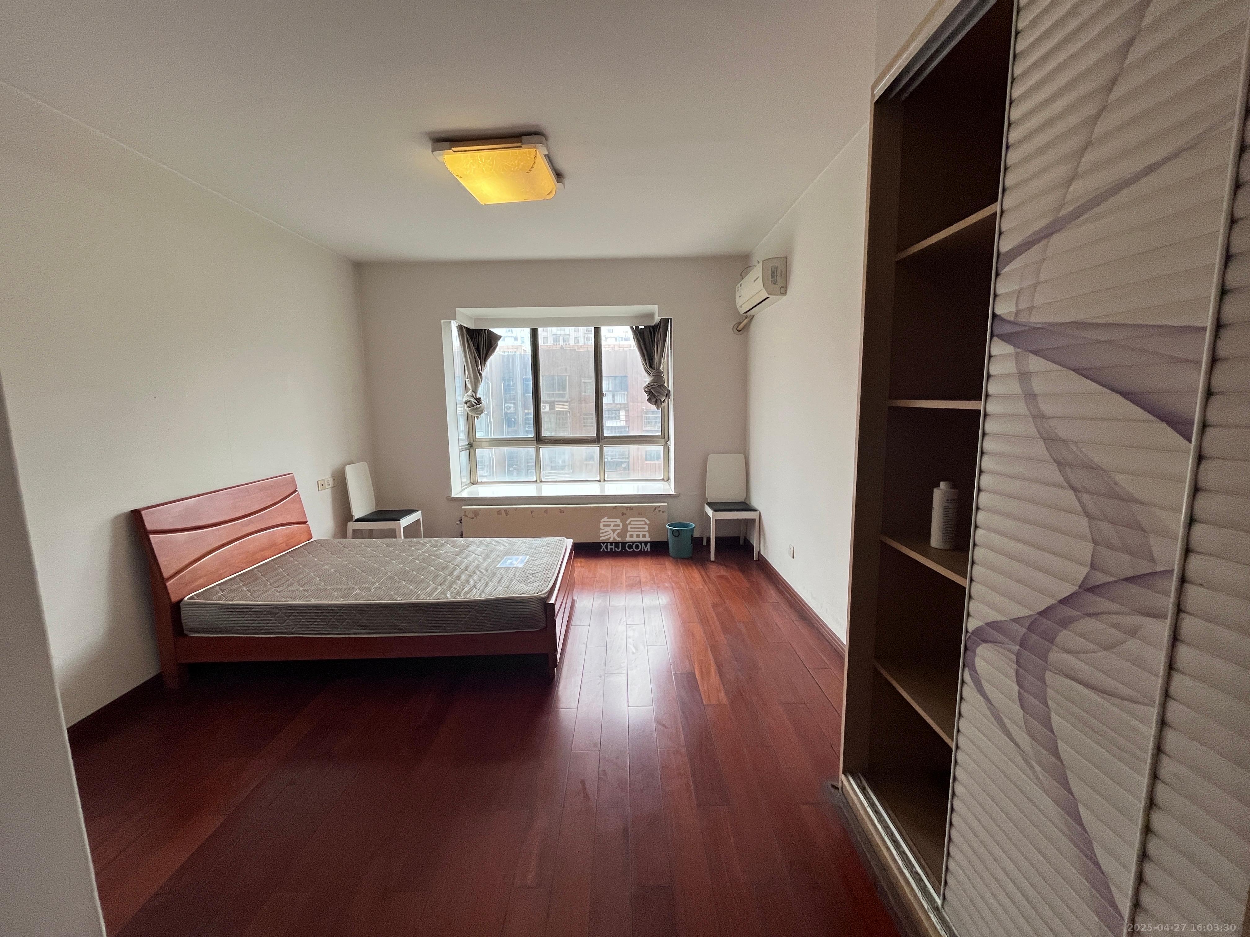 富兴嘉城（富兴汇中央）  4室2厅2卫    3000.0元/月室内图