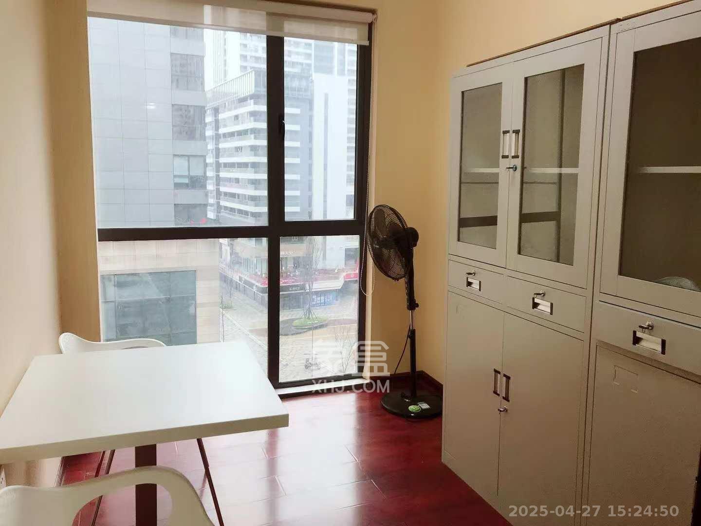 德思勤城市广场（宝格丽公寓）  1室1厅1卫   3500.00元/月室内图