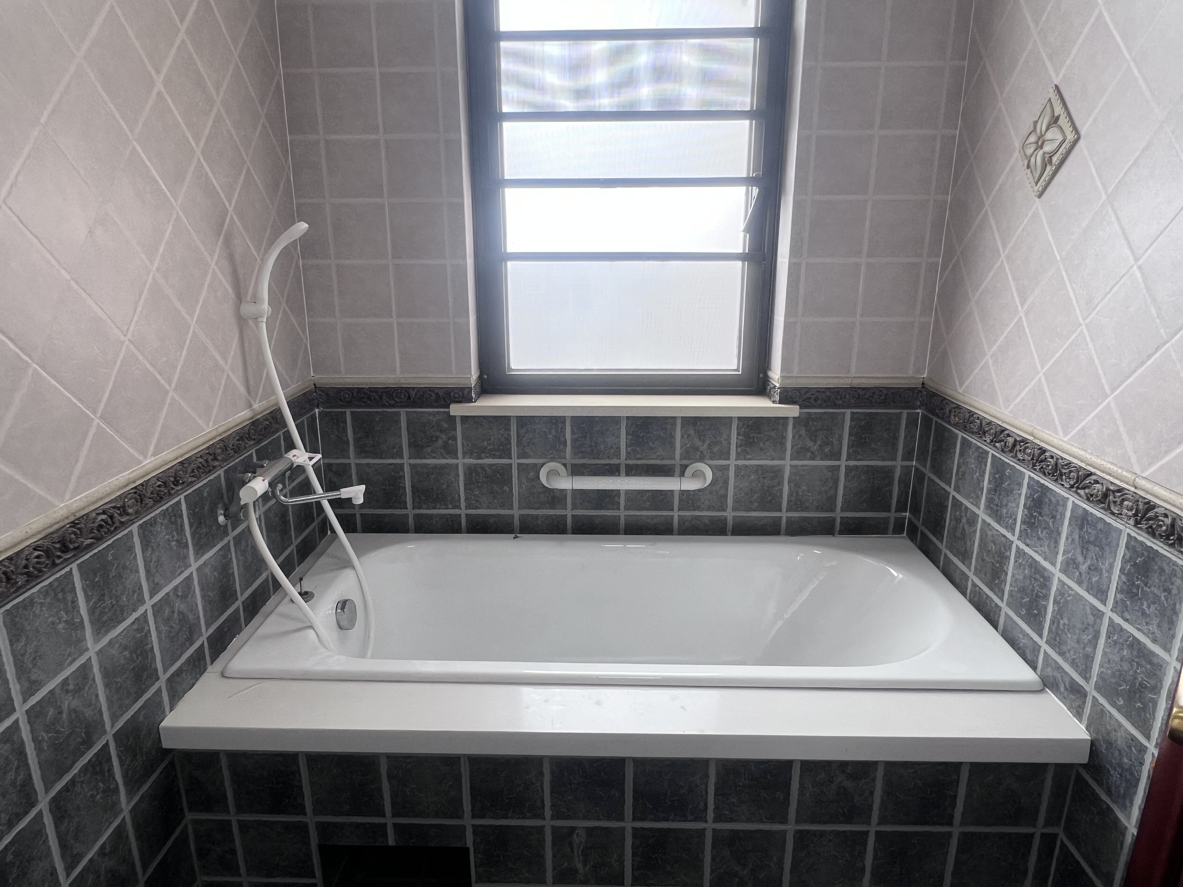 君临上海湾  3室2厅2卫    3000.0元/月 君临上海湾  3室2厅2卫    3000.0元/月室内图