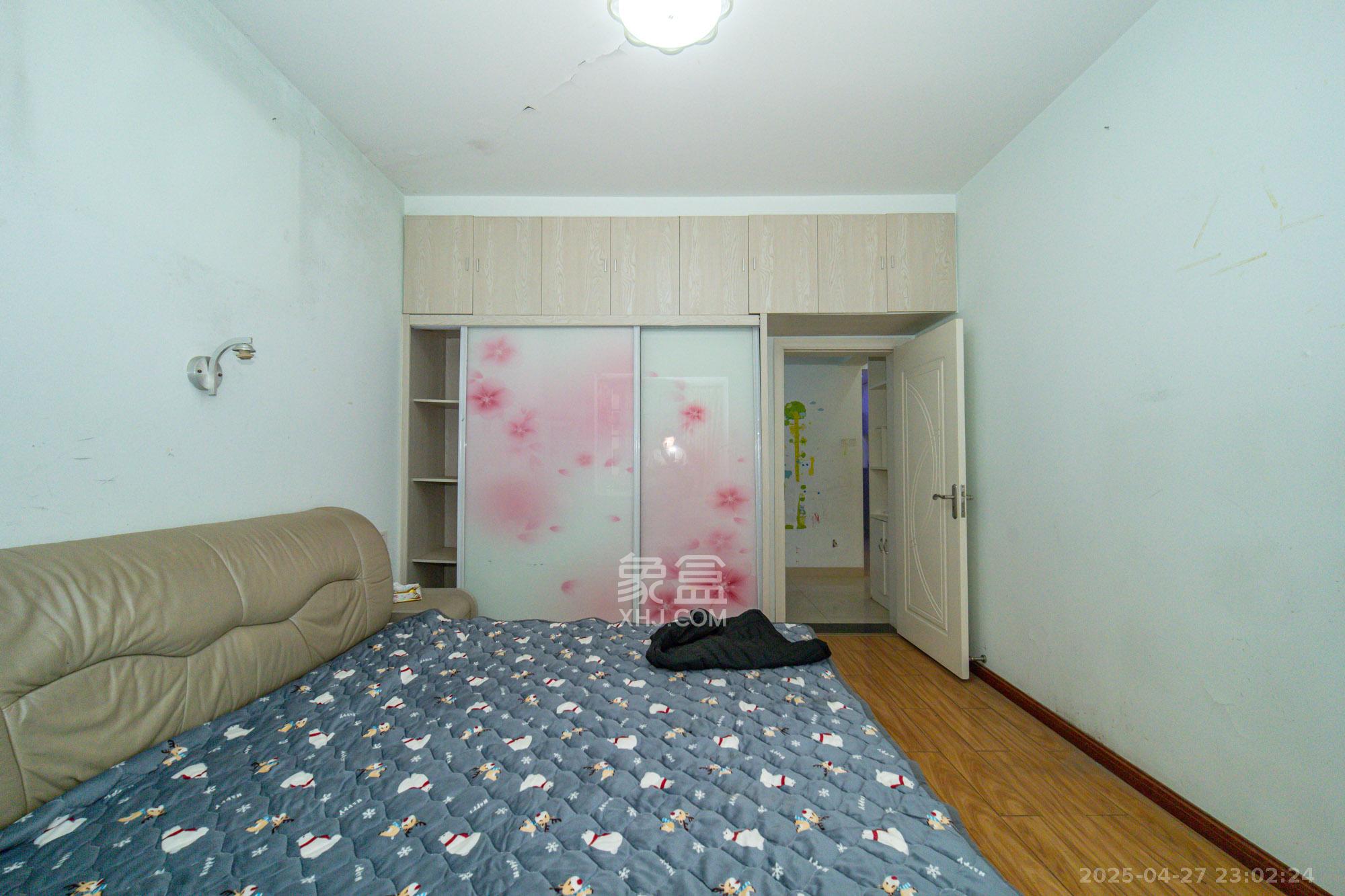 楚天世纪城东苑 2室2厅1卫 56.0万 楚天世纪城东苑 2室2厅1卫 56.0万卧室