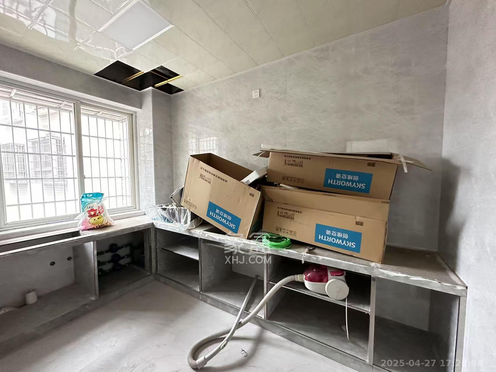 冠华槟榔园  4室2厅3卫    1280.0元/月 冠华槟榔园  4室2厅3卫    1280.0元/月室内图