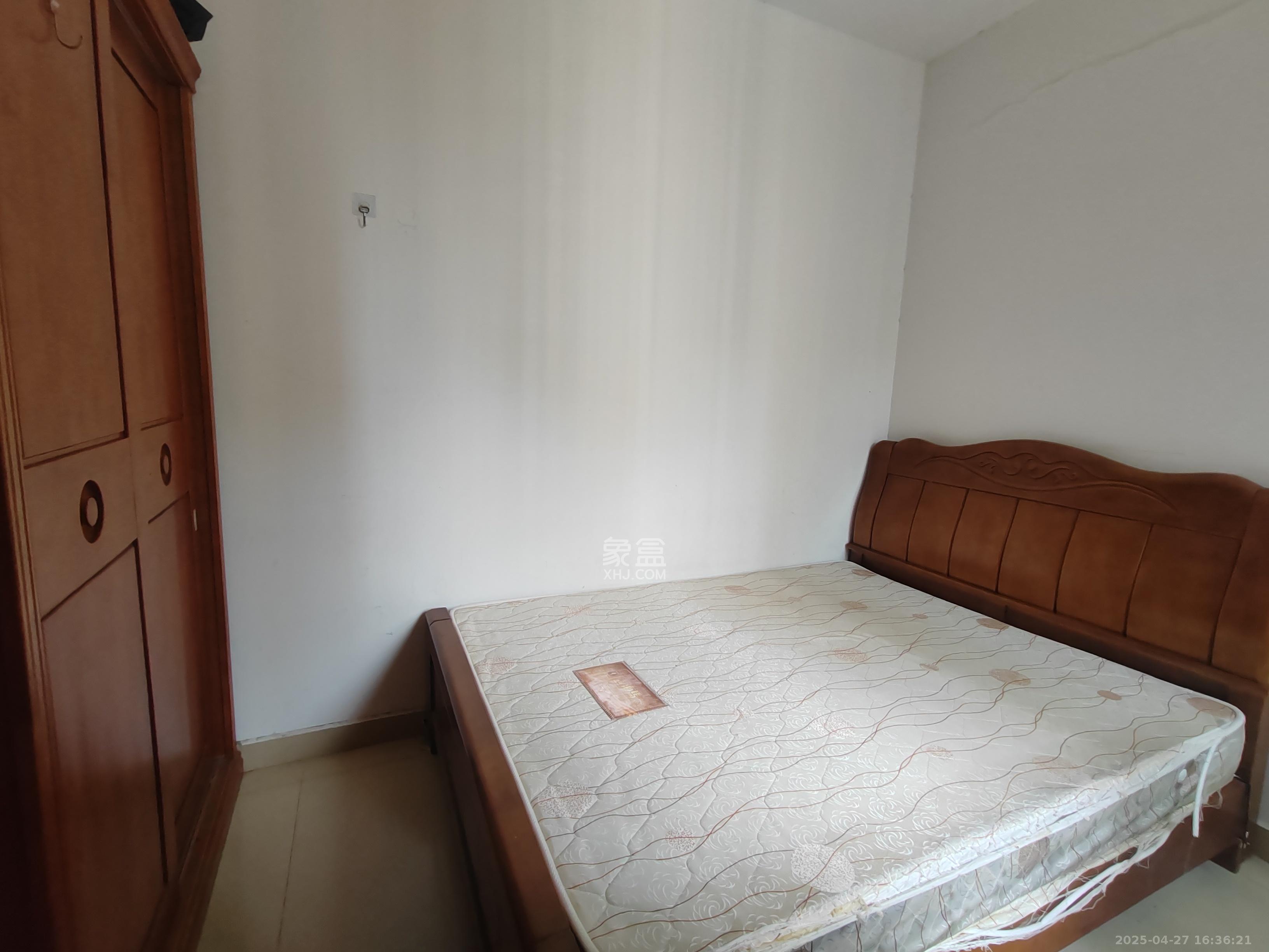 洋湖时代 3室2厅1卫 1900.0元/月 洋湖时代 3室2厅1卫 1900.0元/月室内图