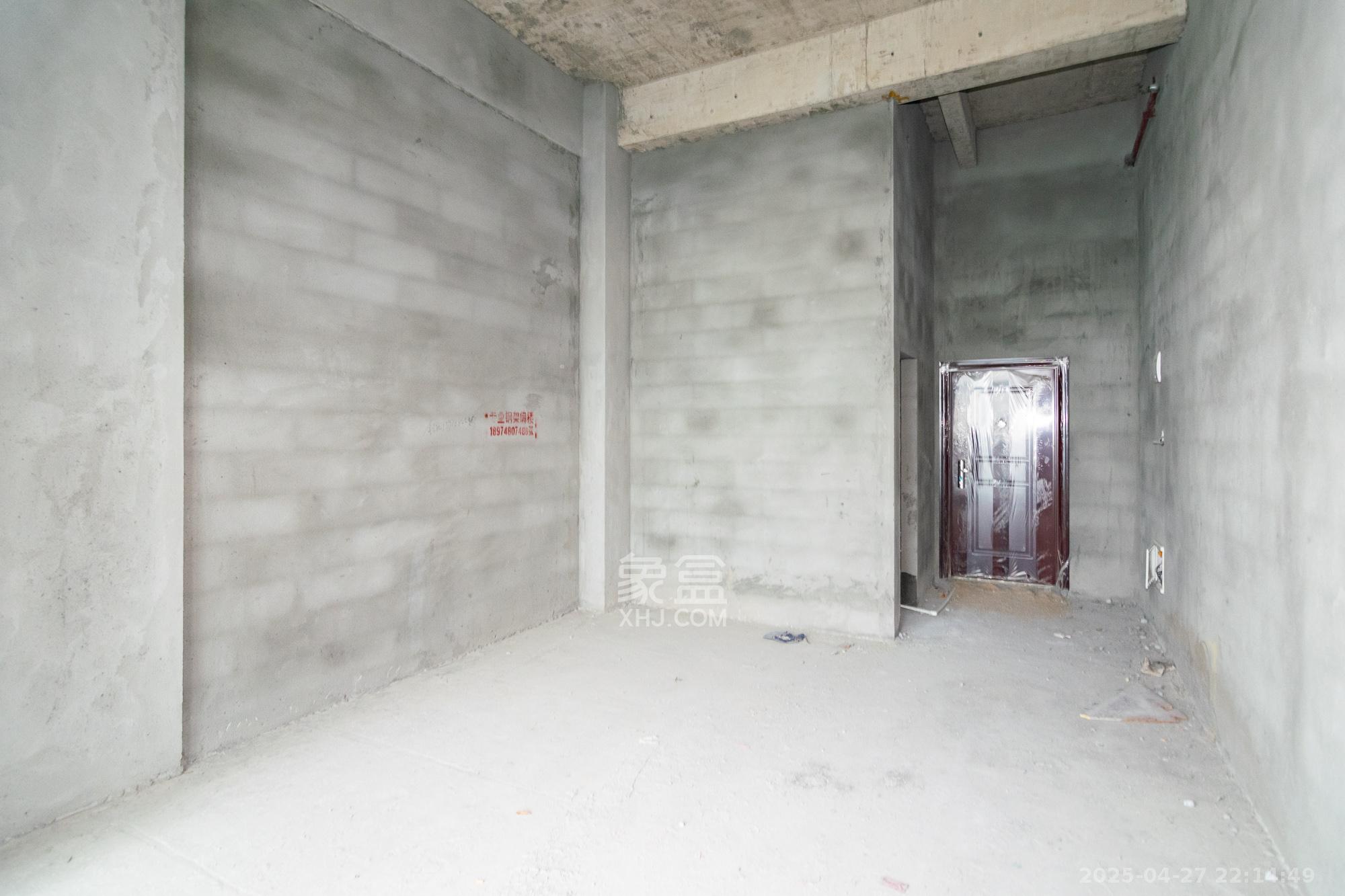 富兴悦府(富兴学府名邸) 2室2厅1卫 36.0万 富兴悦府(富兴学府名邸) 2室2厅1卫 36.0万卧室