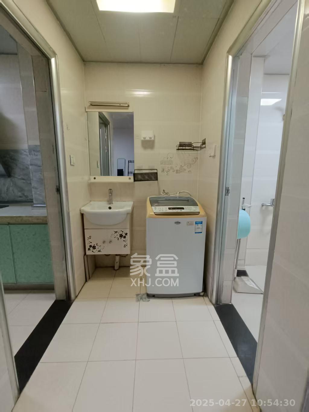 长大彩虹都  1室1厅1卫   1500.00元/月室内图