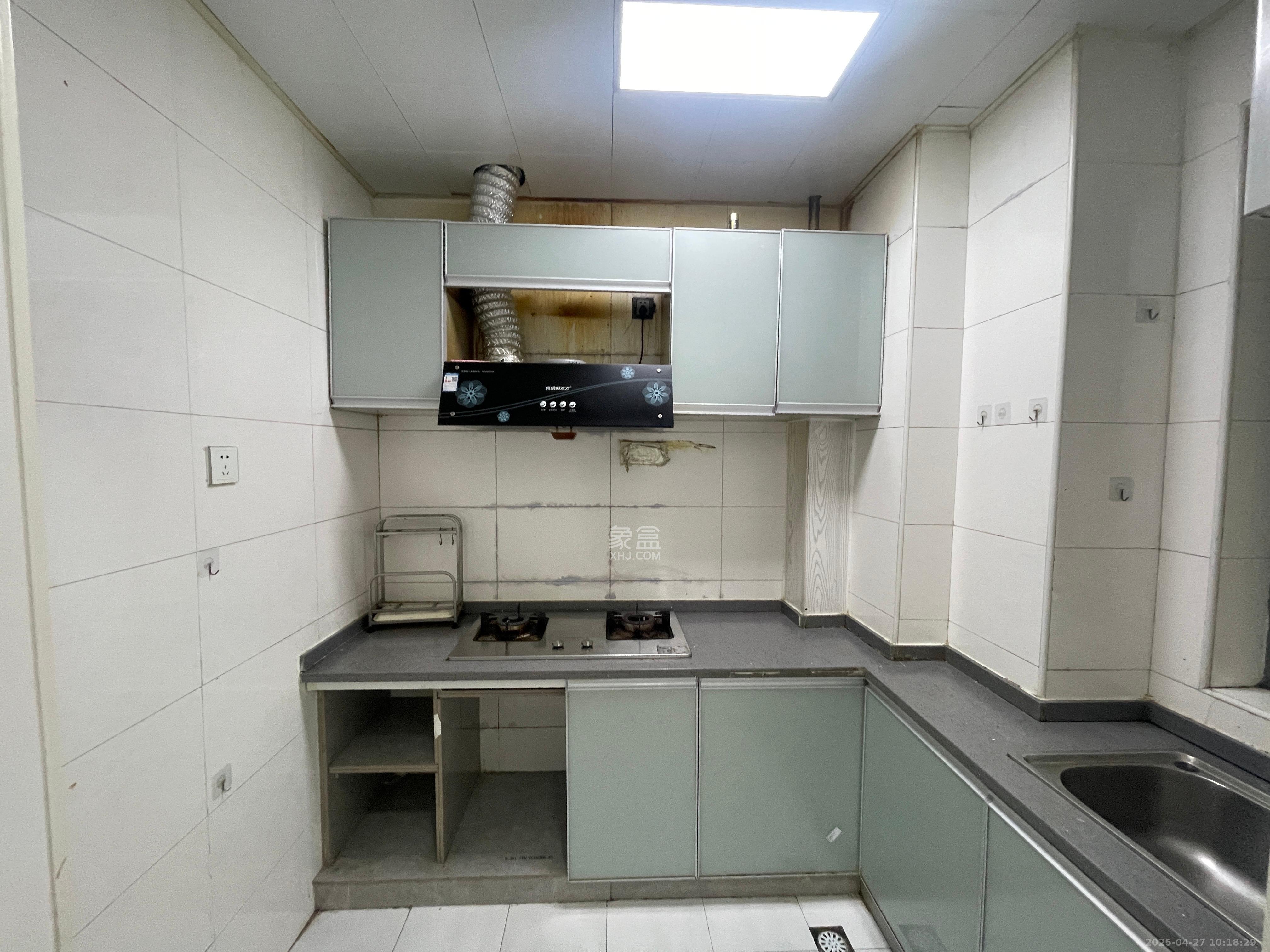 上海城小区  3室2厅1卫   1850.00元/月室内图