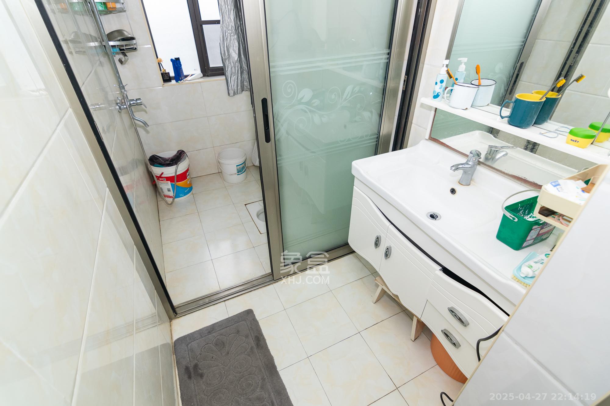 润和紫郡一期 3室2厅1卫 78.0万 润和紫郡一期 3室2厅1卫 78.0万卫生间