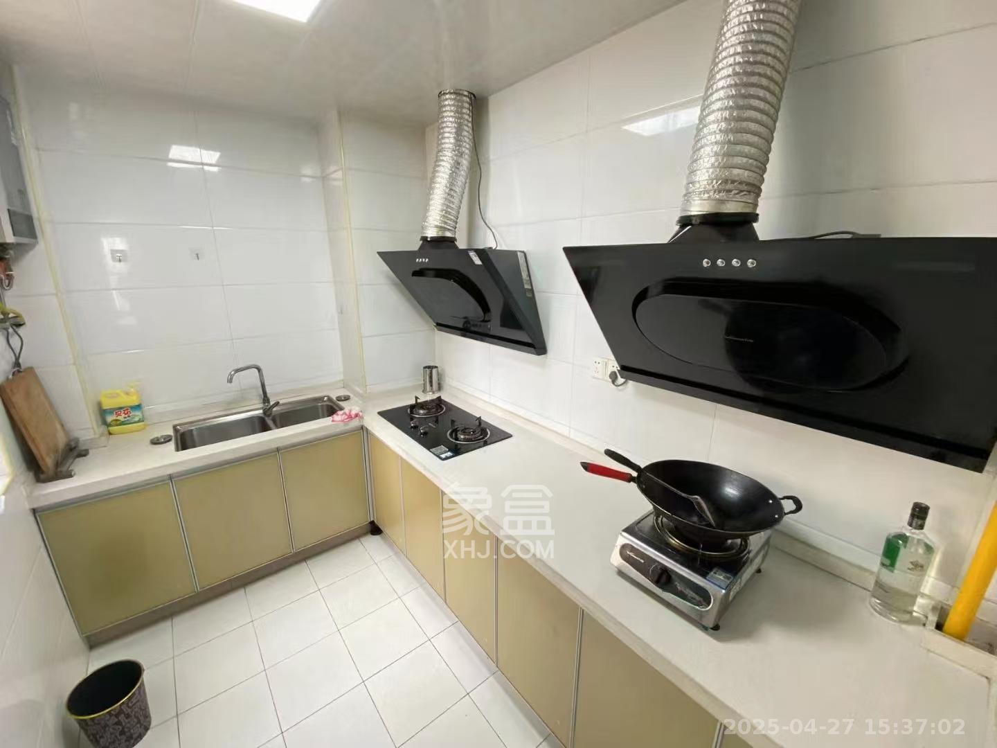 洋湖明园一期 3室1厅1卫 2600.0元/月 洋湖明园一期 3室1厅1卫 2600.0元/月室内图